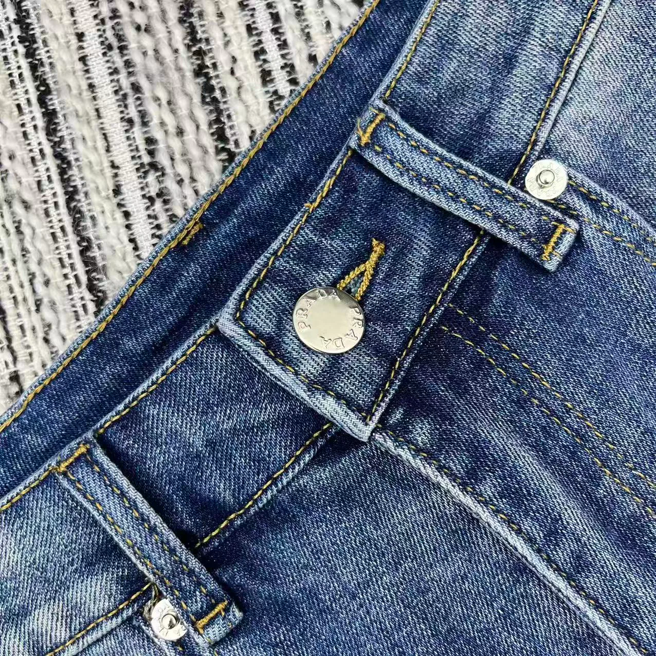 Шорты Женские Prada 3491903