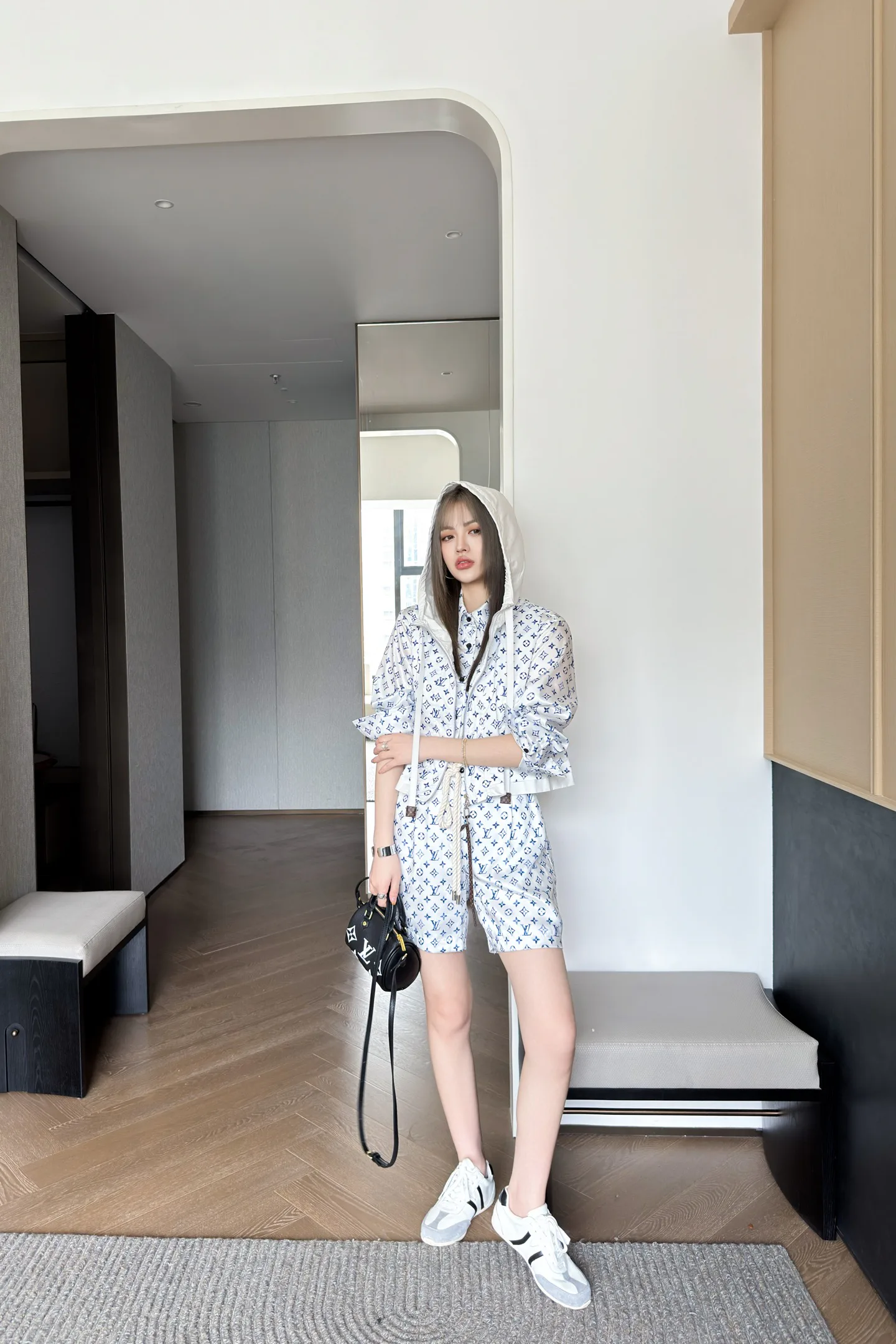 Шорты Женские Louis Vuitton 32124