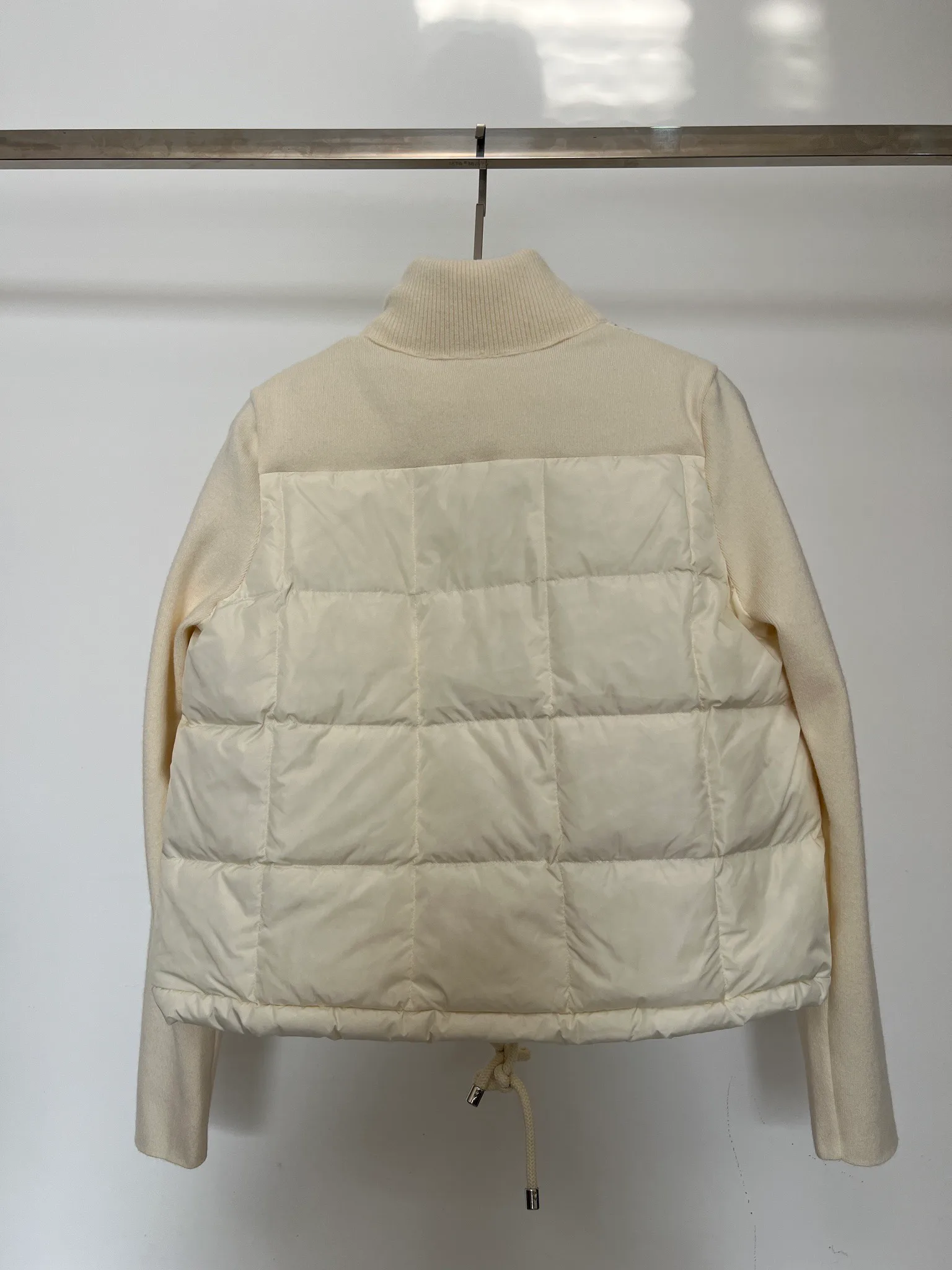 Куртки И Пуховики Женские Moncler 18416122