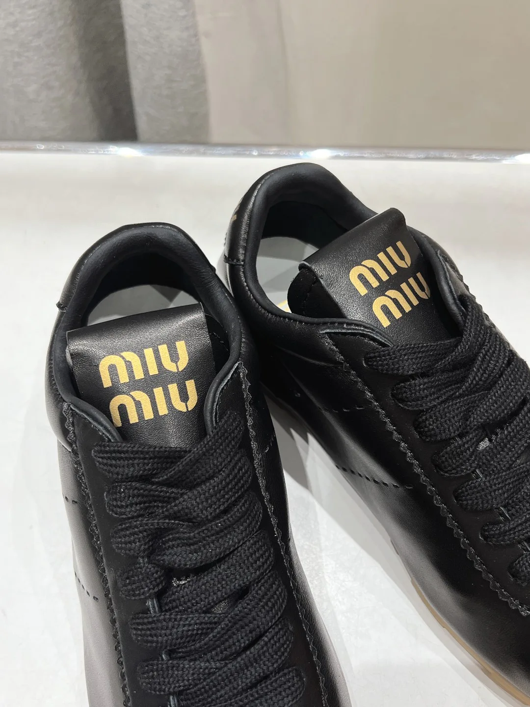 Кроссовки Женские Miu Miu 14367