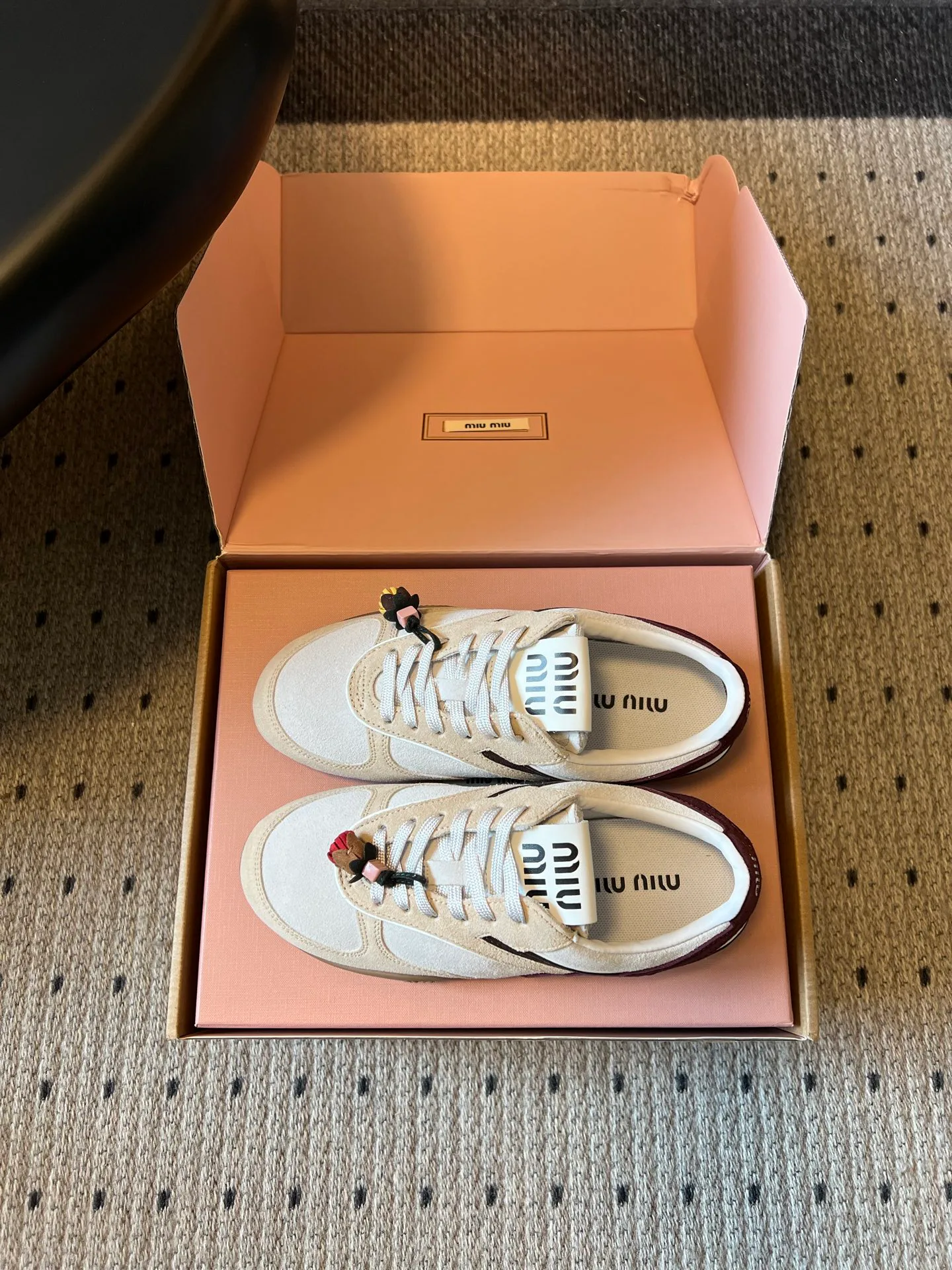 Кроссовки Женские Miu Miu 18355090