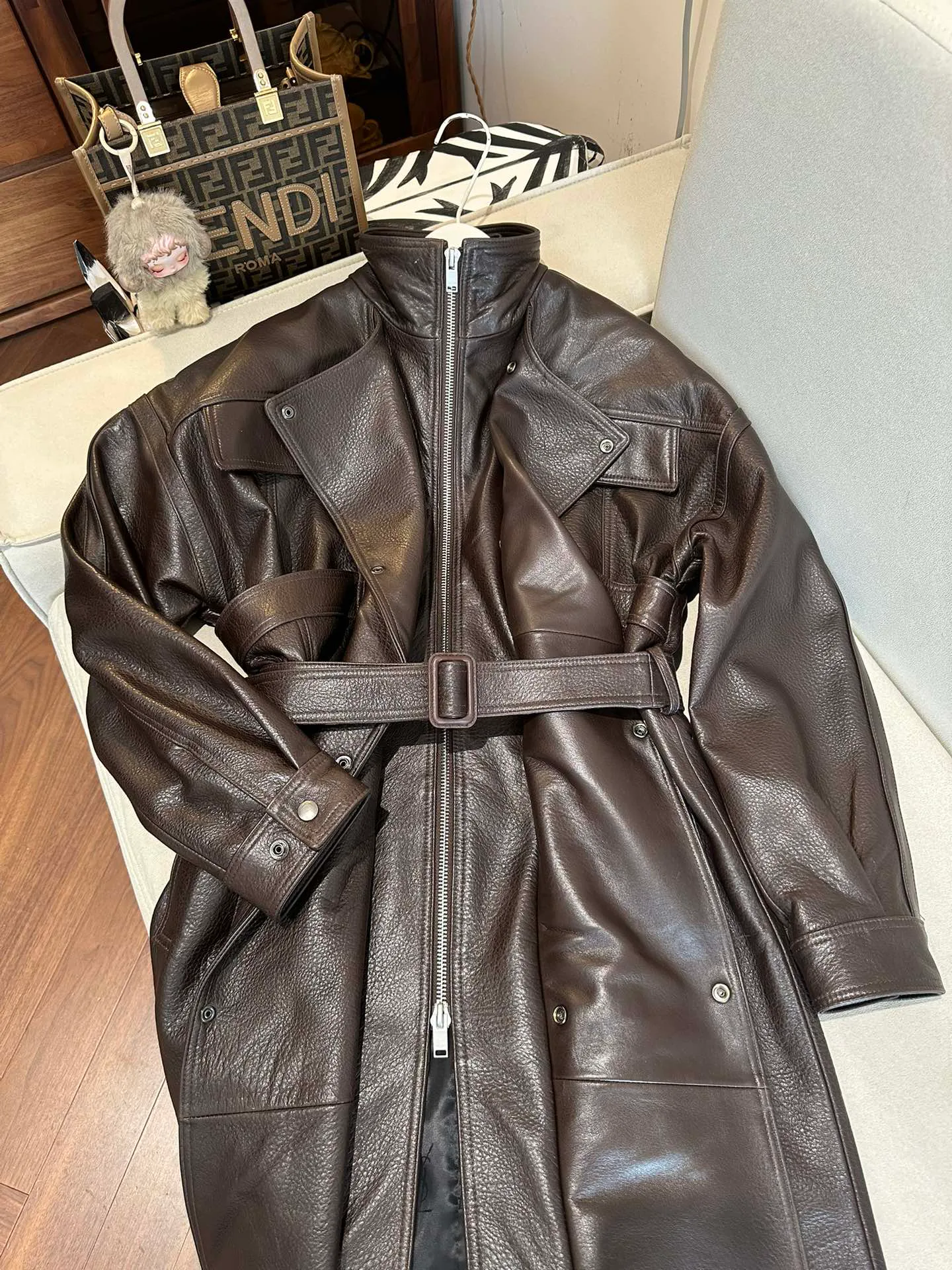 Кожаные Куртки И Дублёнки Женские Saint Laurent 697406