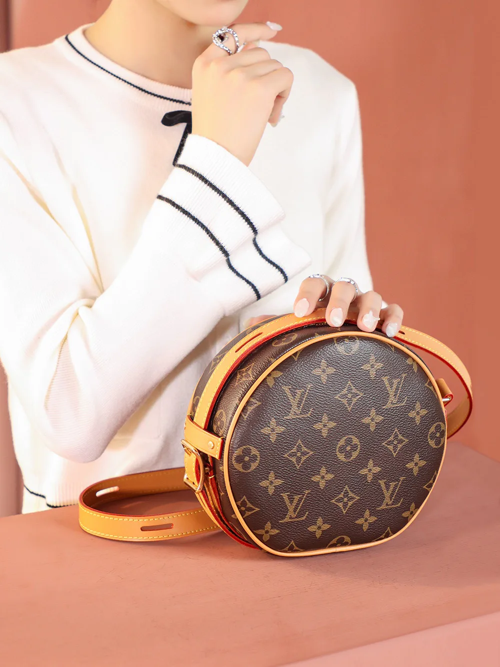 Классические Сумки Женские Louis Vuitton 1270595
