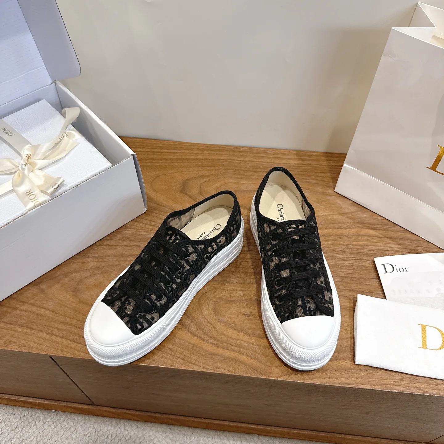 Кроссовки Женские Christian Dior 18006950
