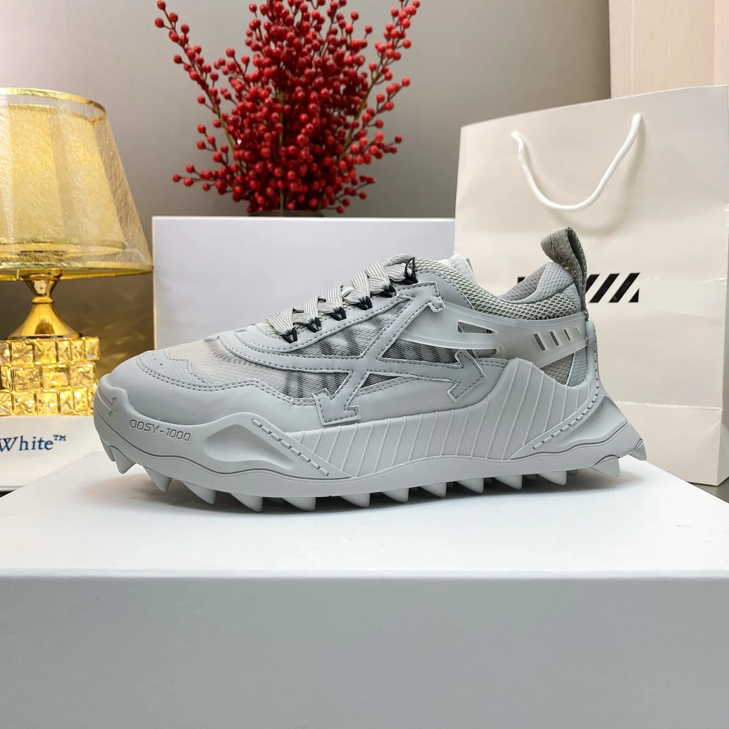 Кроссовки Женские Off-White 17530530