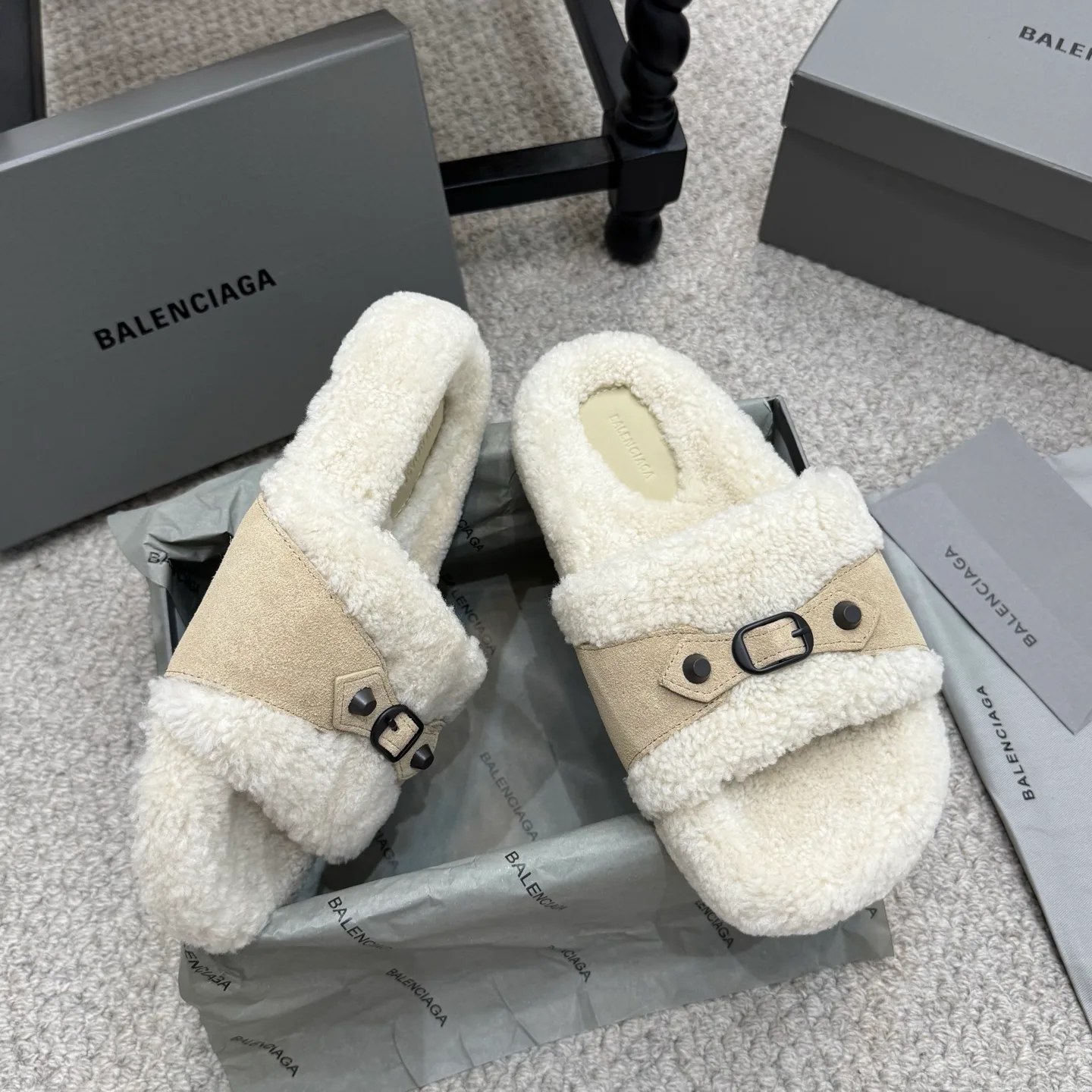 Тапочки Женские Balenciaga 204660