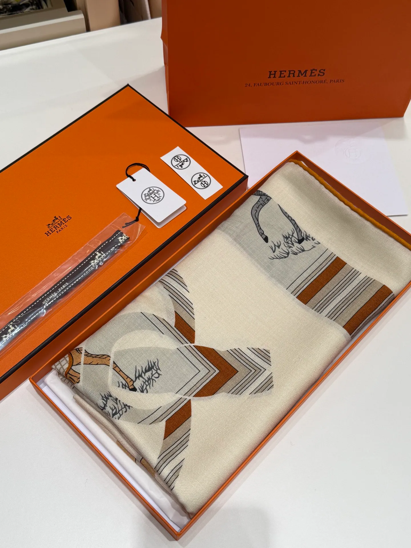 Шарфы Hermes 115007