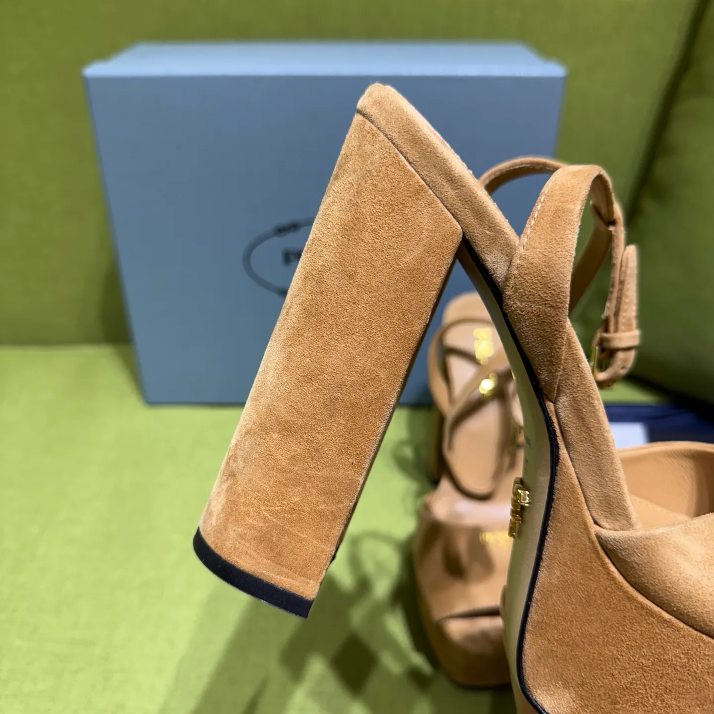 Босоножки Женские Prada 10481125