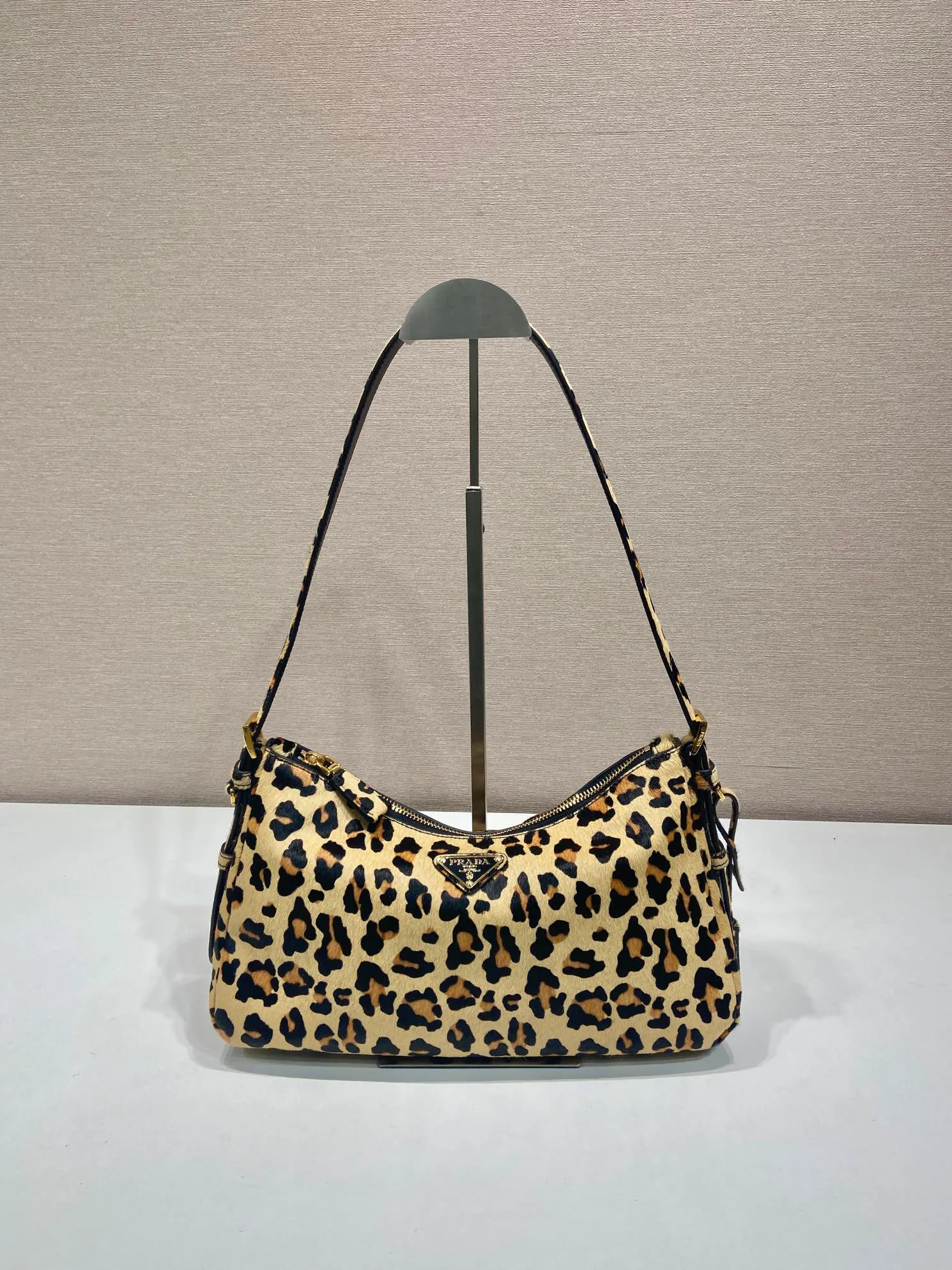 Сумки На Ремне Женские Miu Miu 5902209