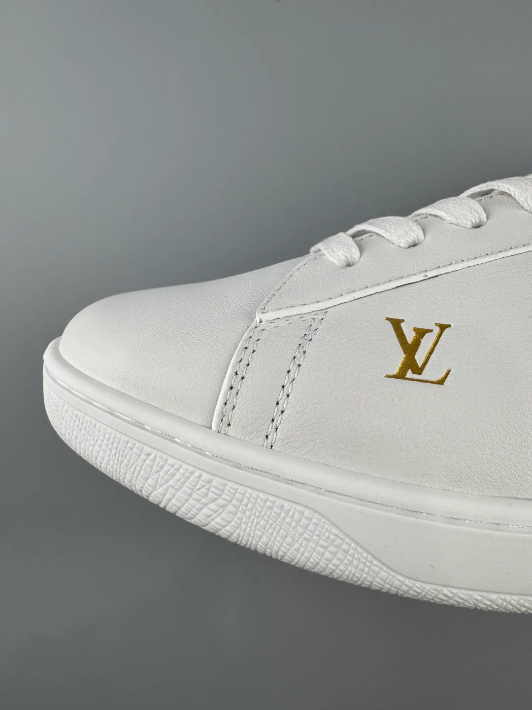 Кроссовки Мужские Louis Vuitton 11907199