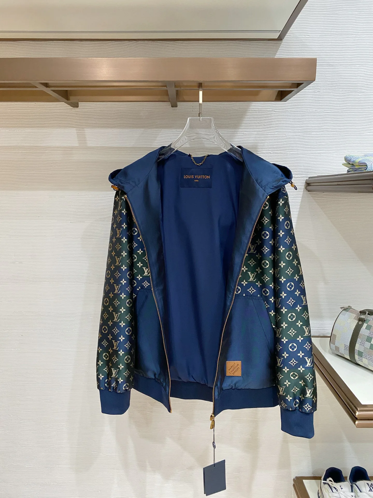 Куртки И Пуховики Мужские Louis Vuitton 2385907