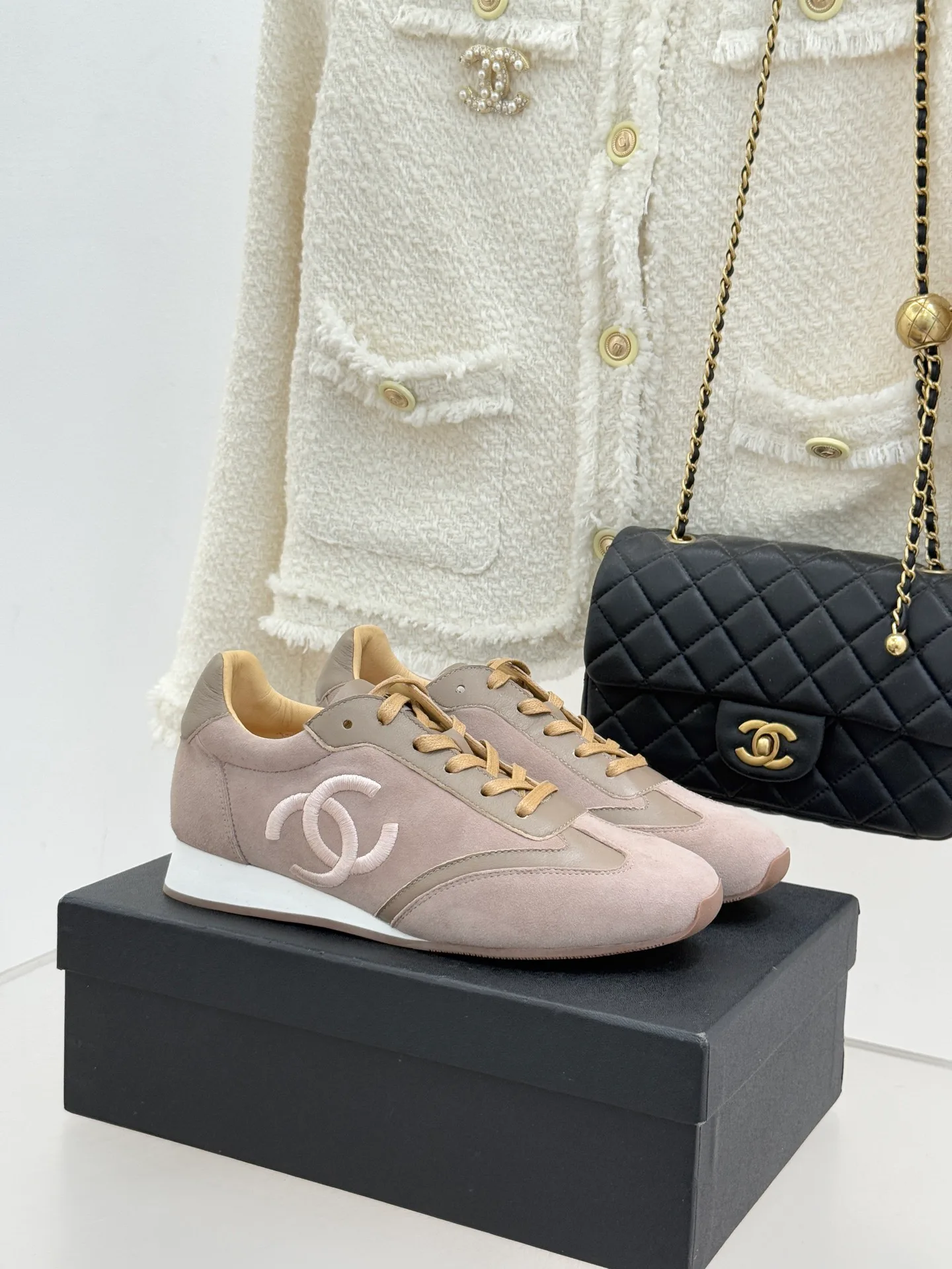 Кроссовки Женские Chanel 5605745