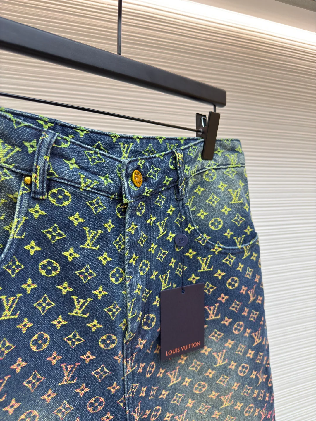 Шорты Мужские Louis Vuitton 8973431