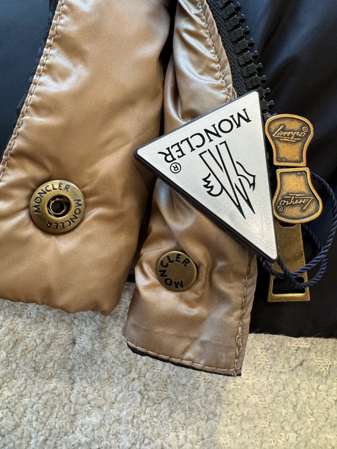 Куртки И Пуховики Женские Moncler 18189304