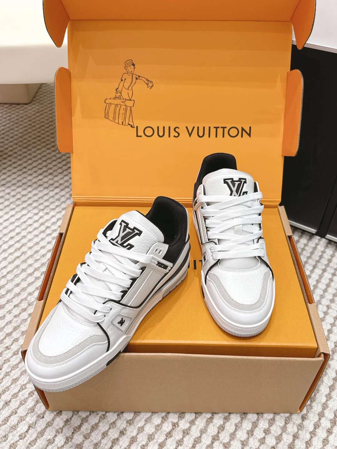 Кроссовки Женские Louis Vuitton 1511699