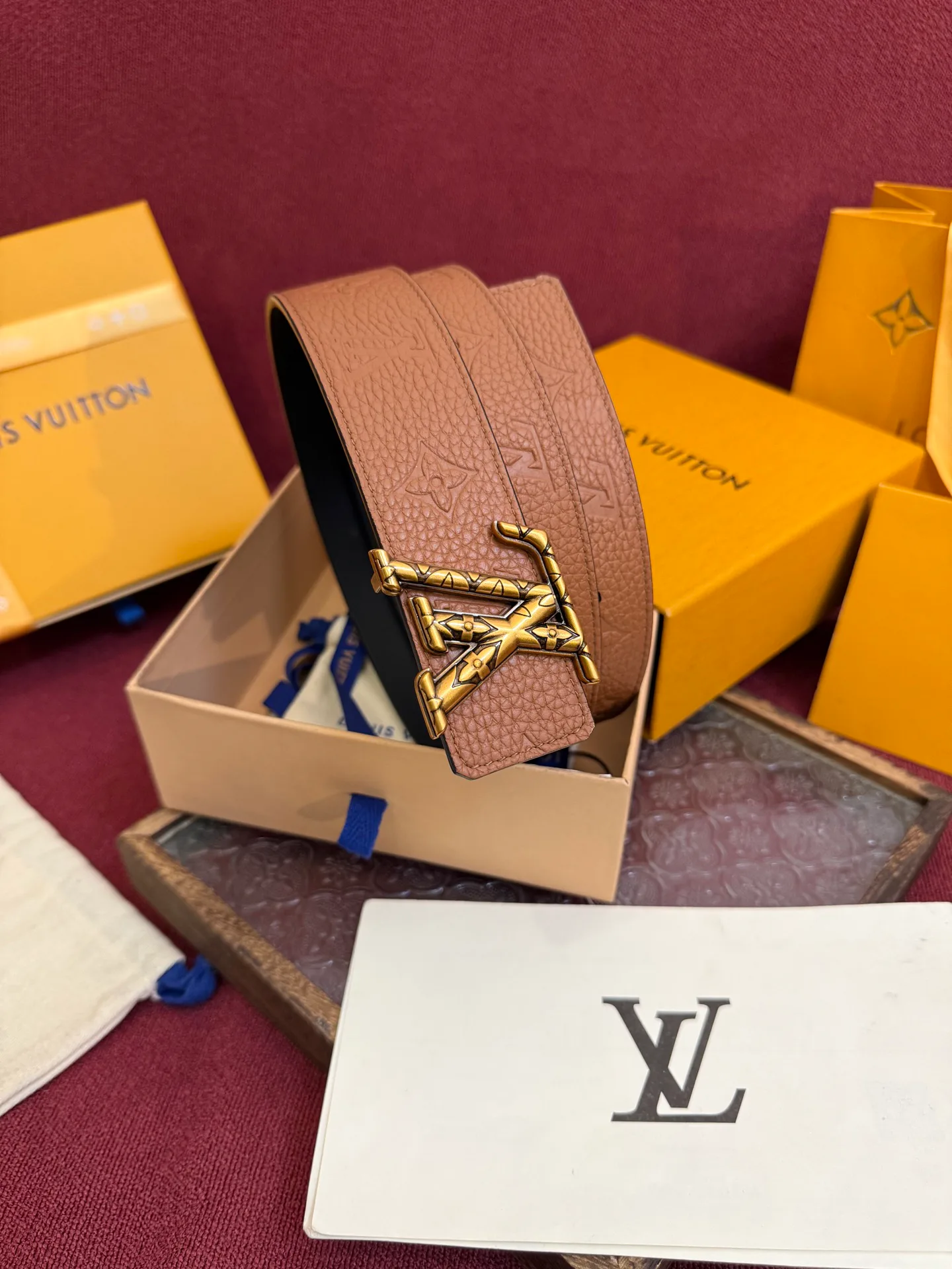Ремни Louis Vuitton 1430173