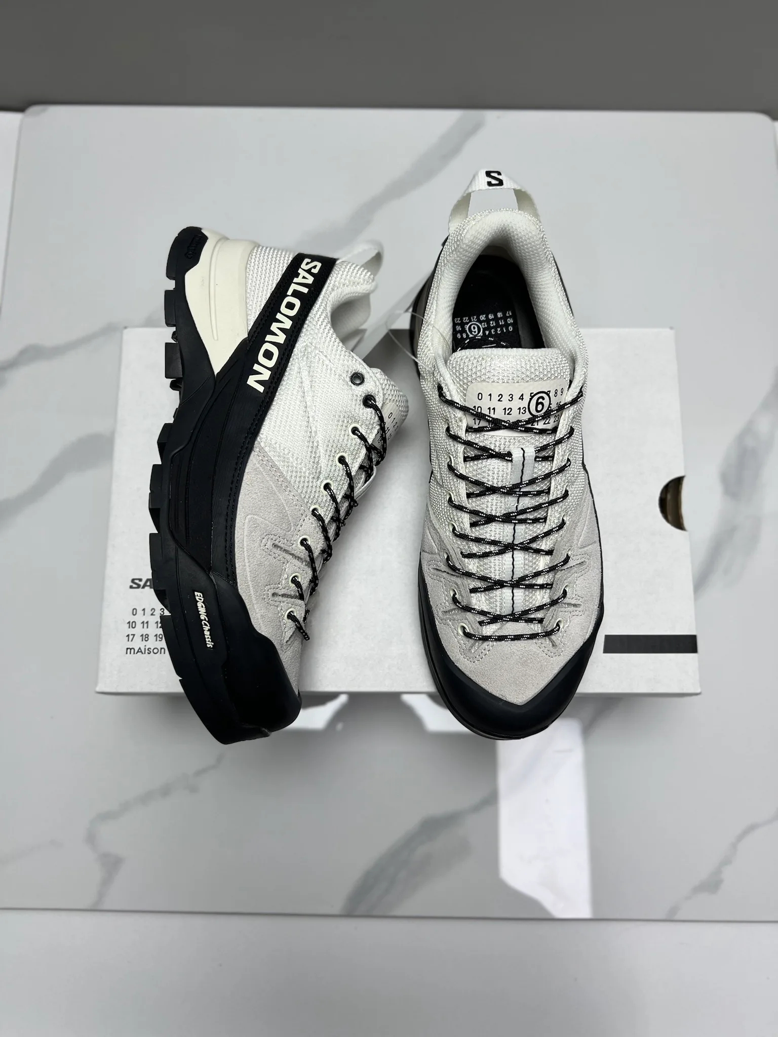 Кроссовки Женские Salomon 5858