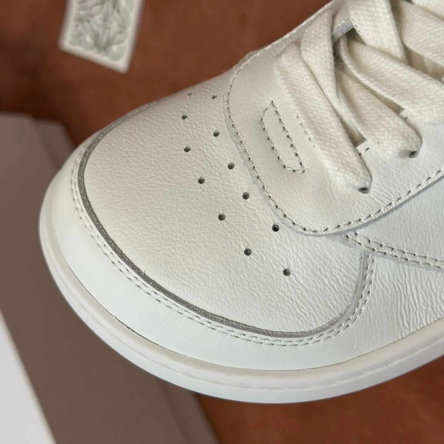 Кроссовки Женские Loewe 76198