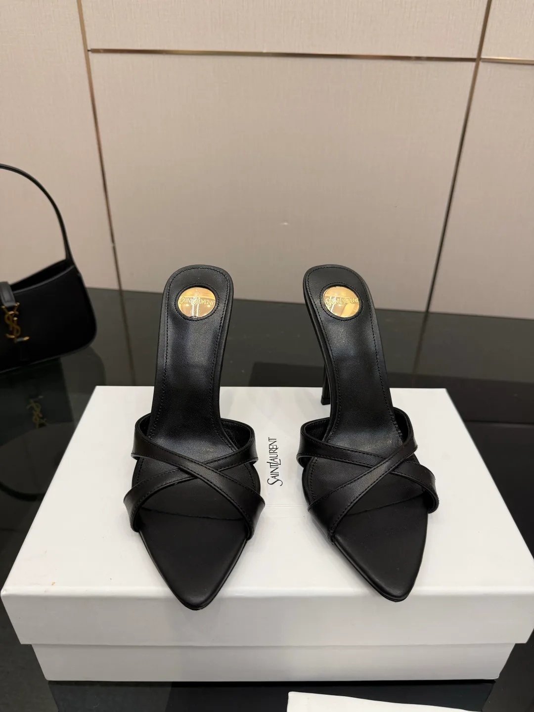 Босоножки Женские Saint Laurent 11409908