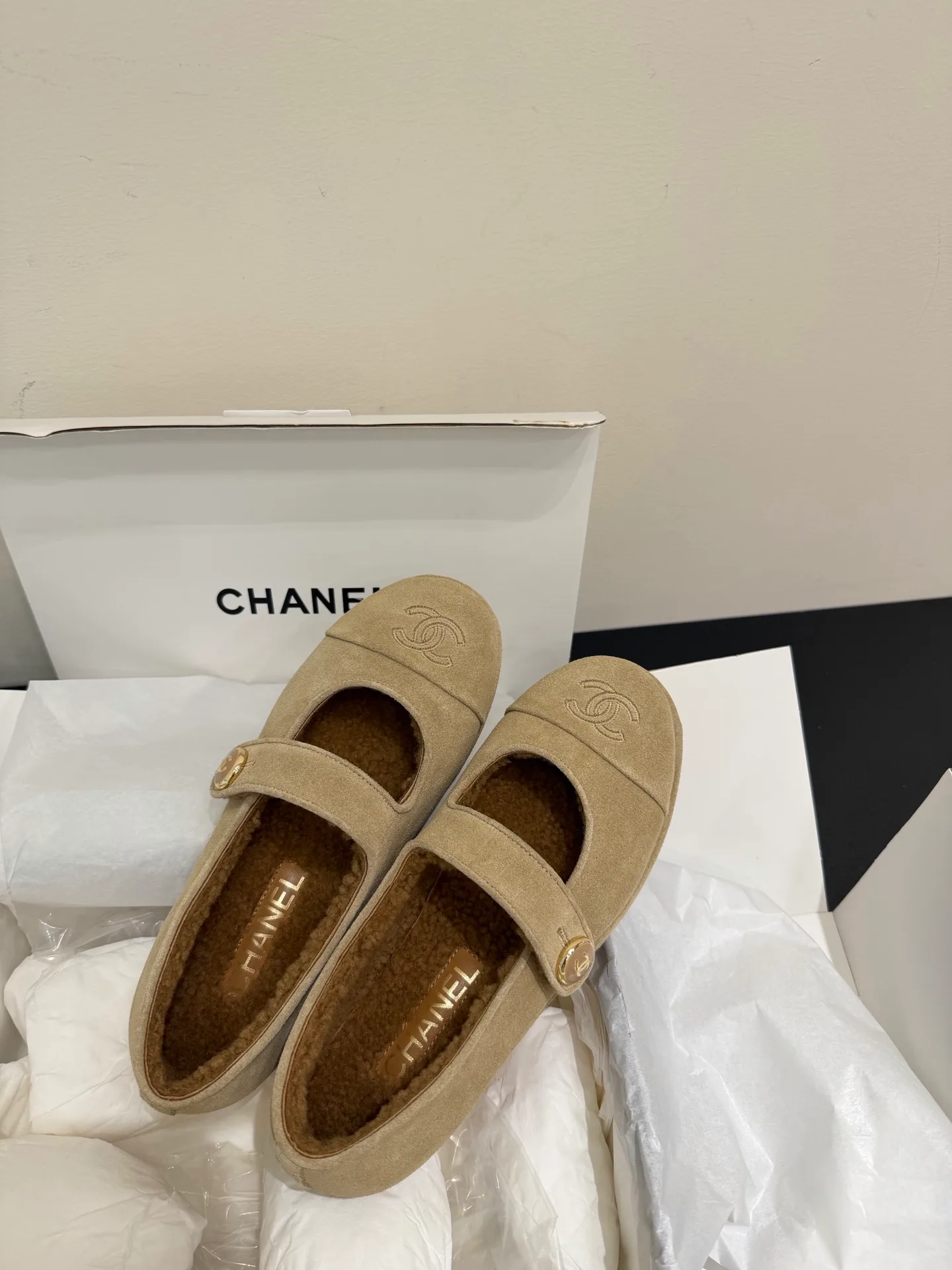Туфли Женские Chanel 18701837
