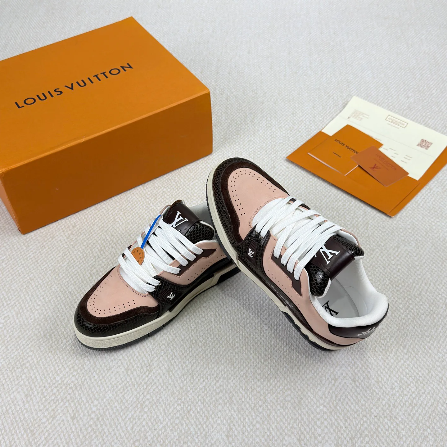 Кроссовки Мужские Louis Vuitton 18892461