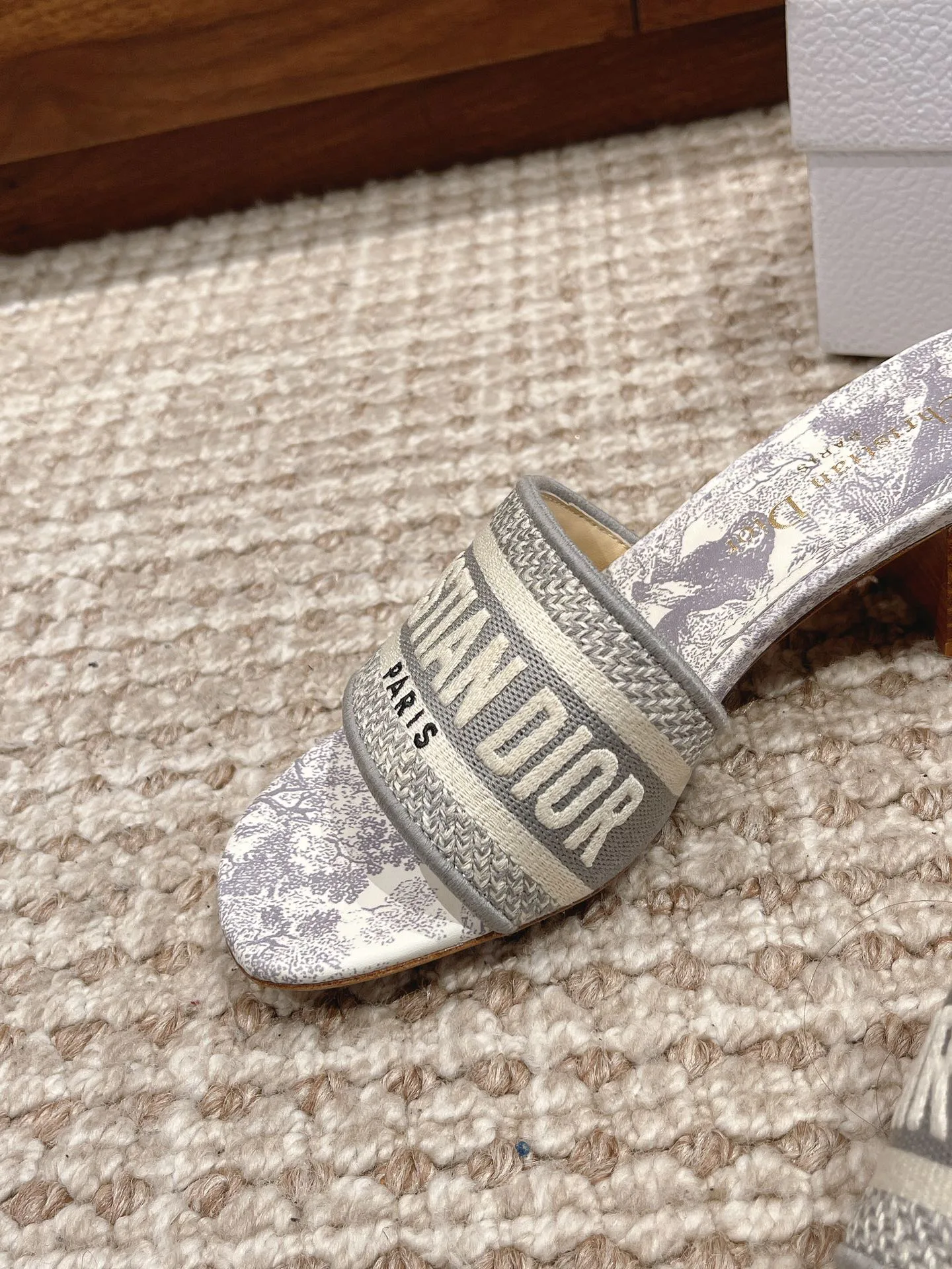 Босоножки Женские Christian Dior 11600086
