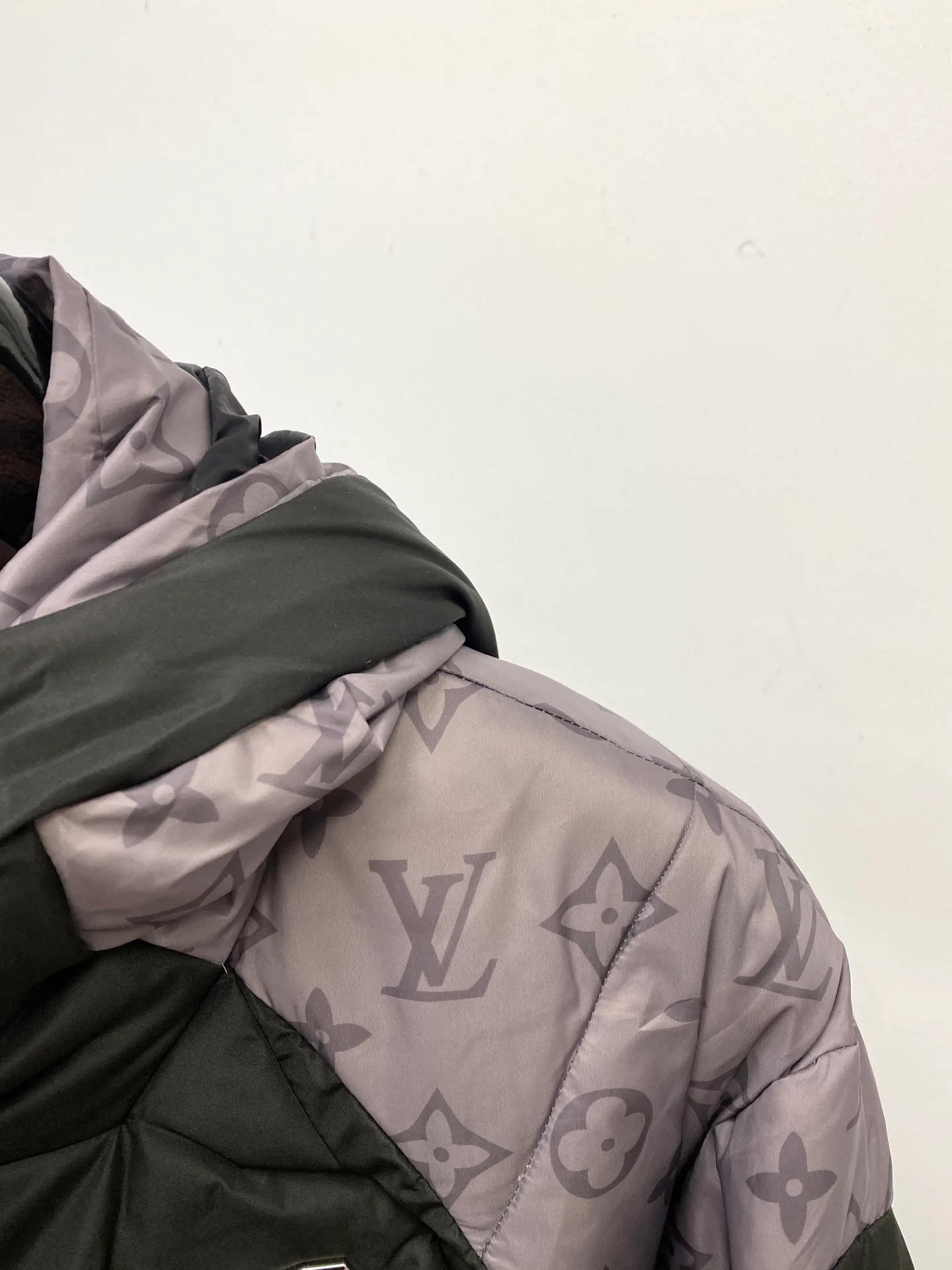 Куртки И Пуховики Мужские Louis Vuitton 1941405