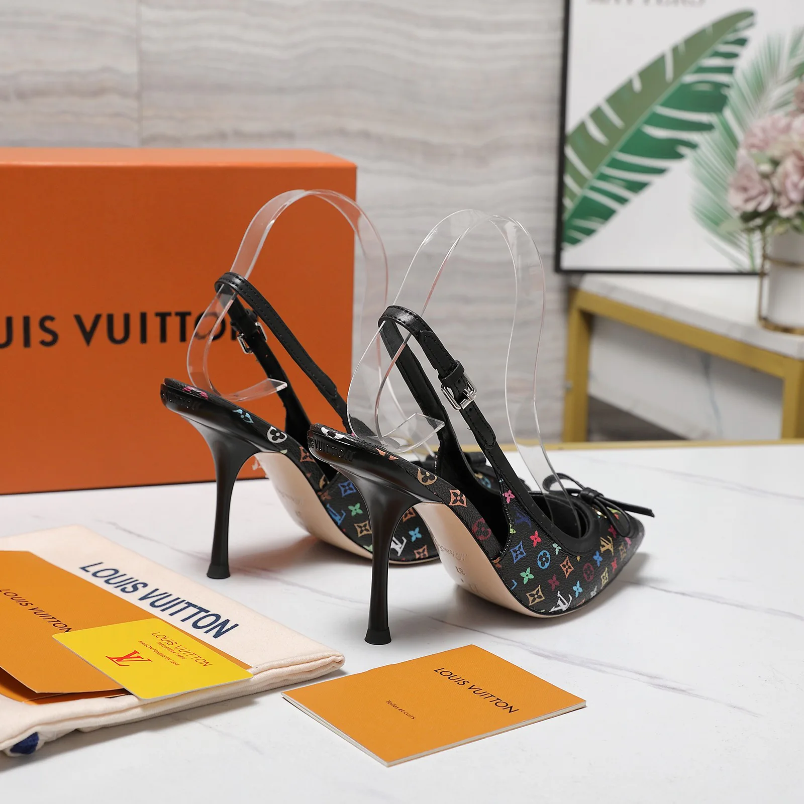 Туфли Женские Louis Vuitton 10250853