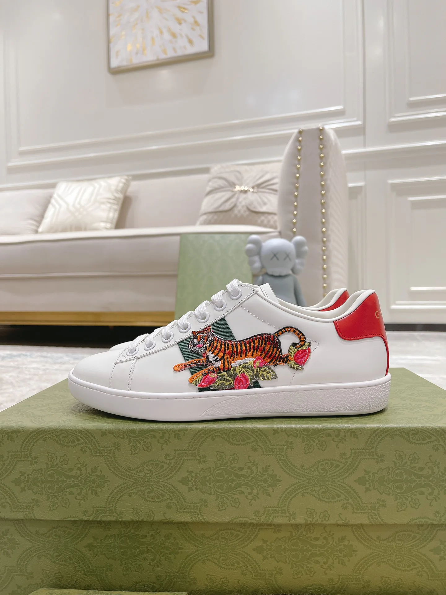 Кроссовки Женские Gucci 17620407