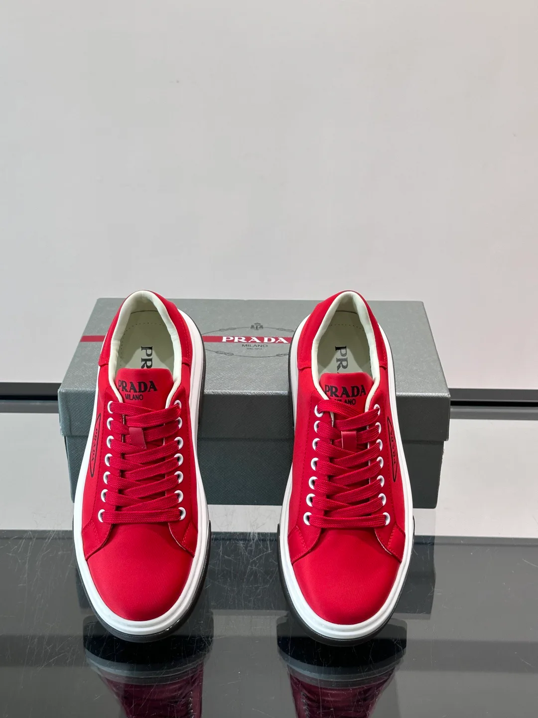 Кроссовки Мужские Prada 17913730