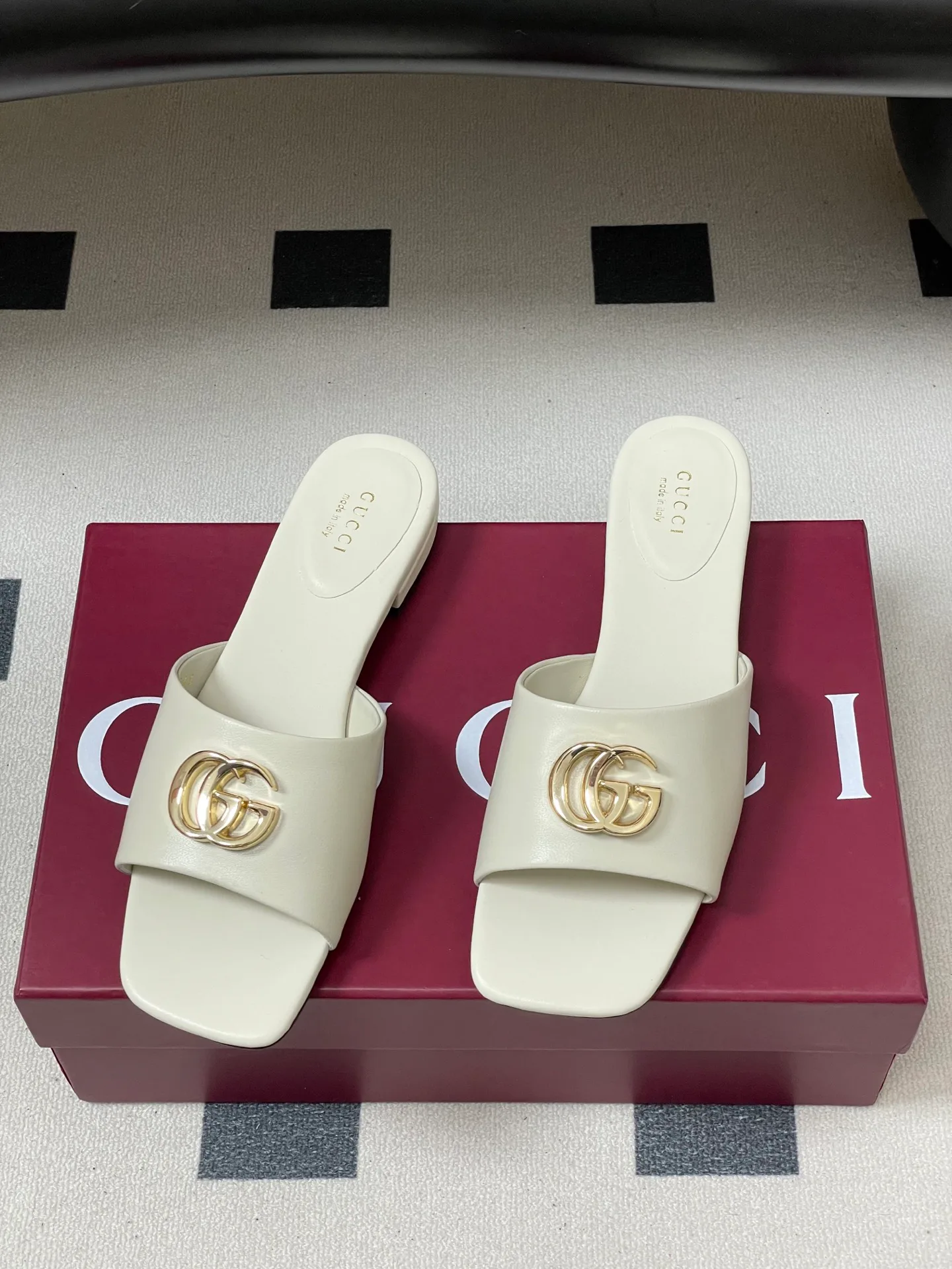 Сандалии Женские Gucci 11886534