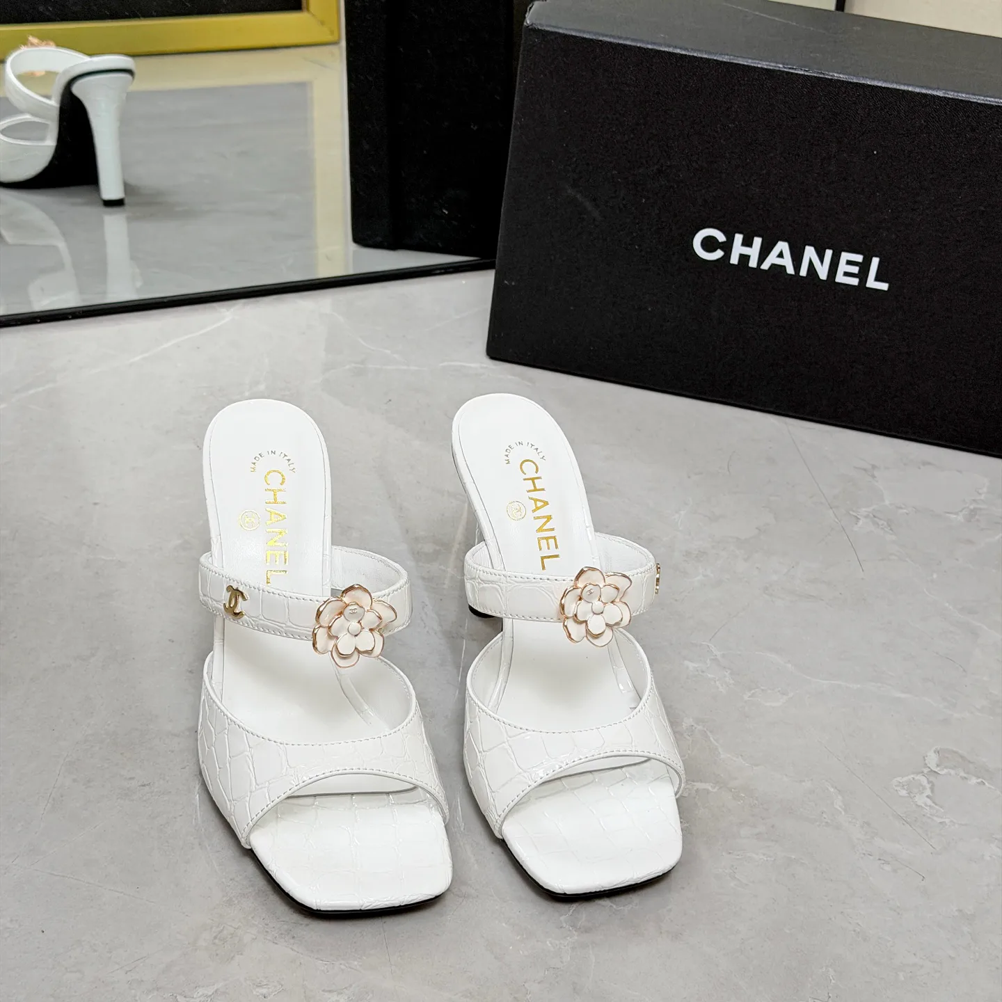 Босоножки Женские Chanel 17335029