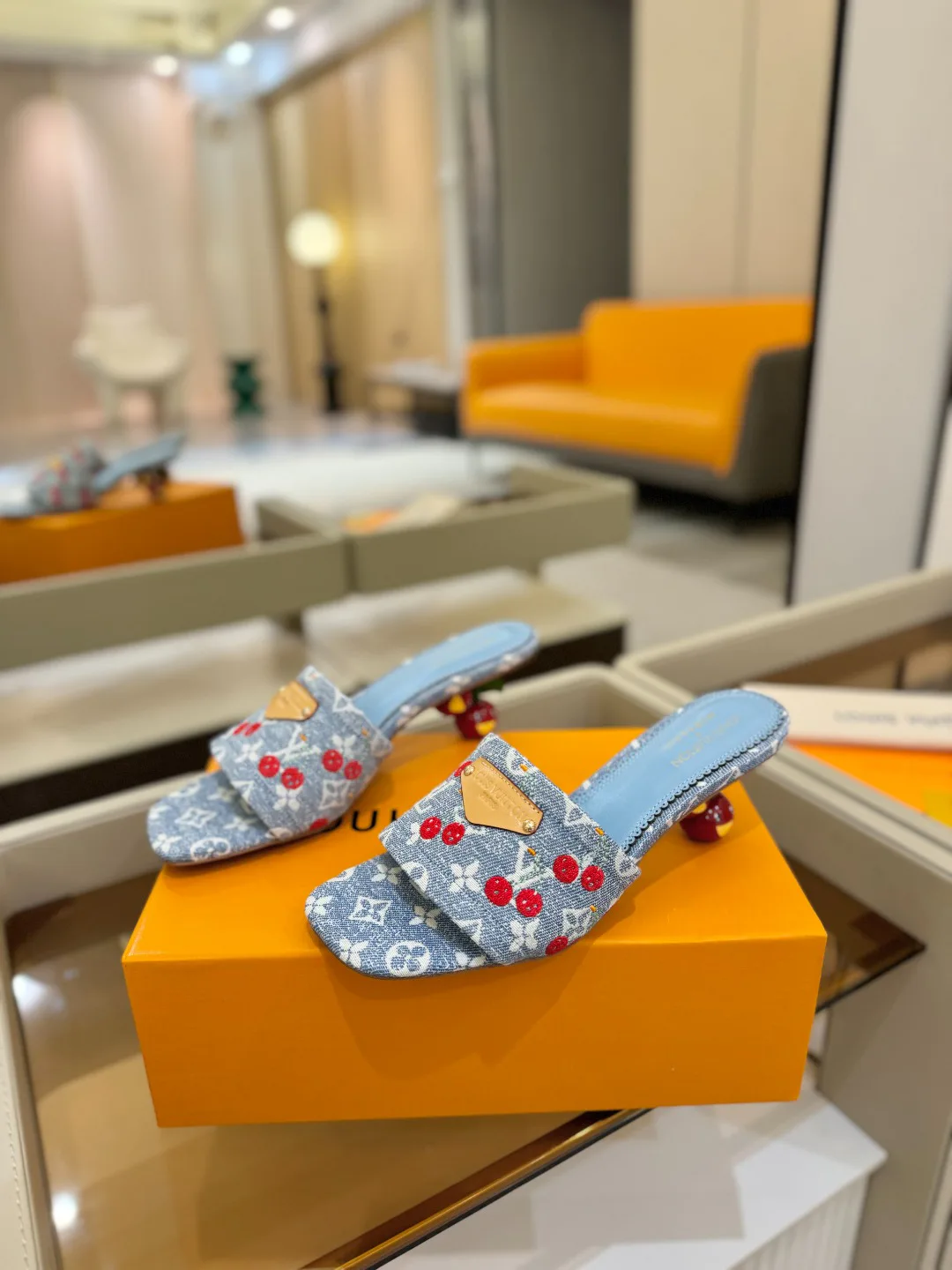 Босоножки Женские Louis Vuitton 9865314