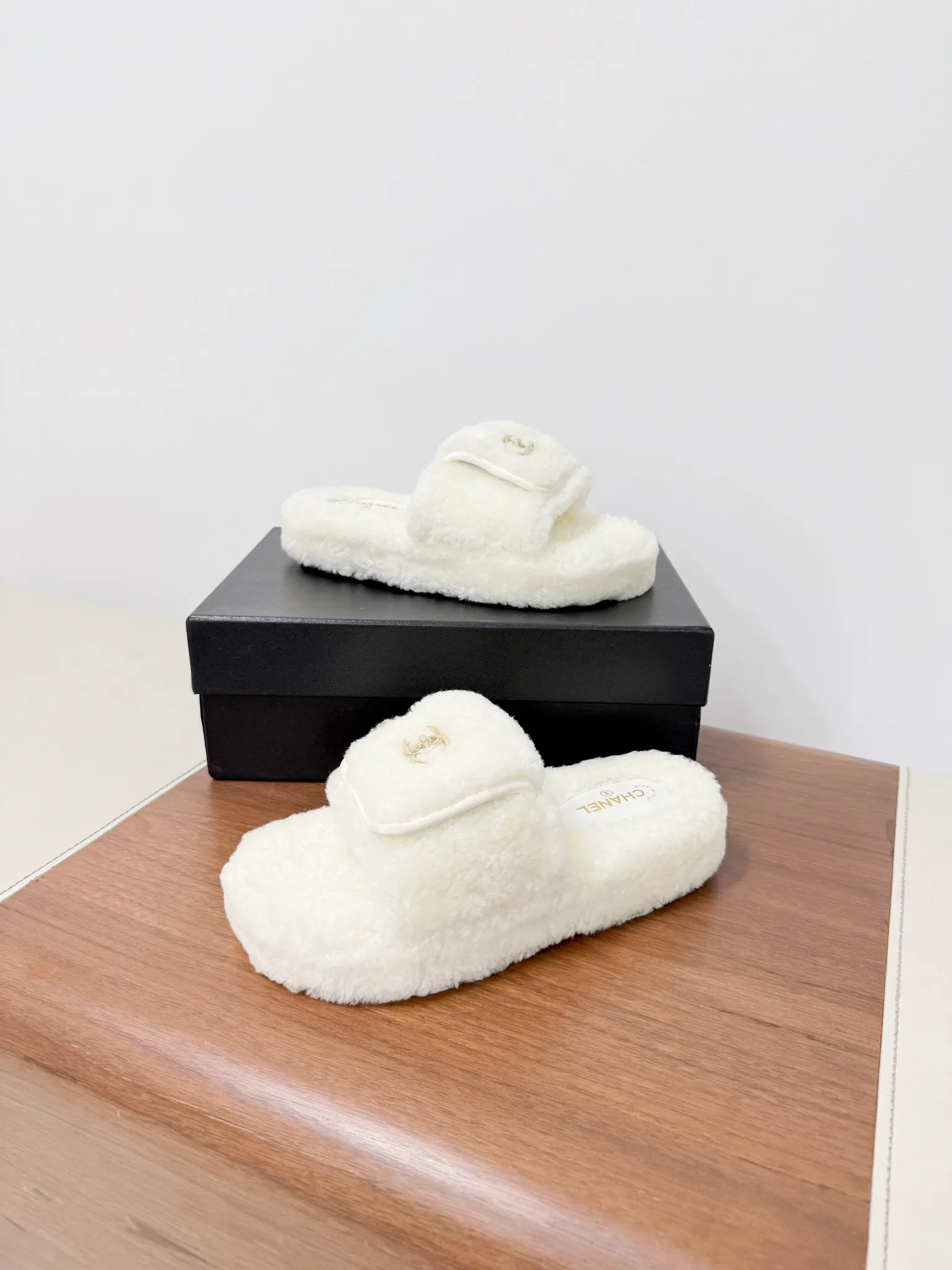 Тапочки Женские Chanel 238378