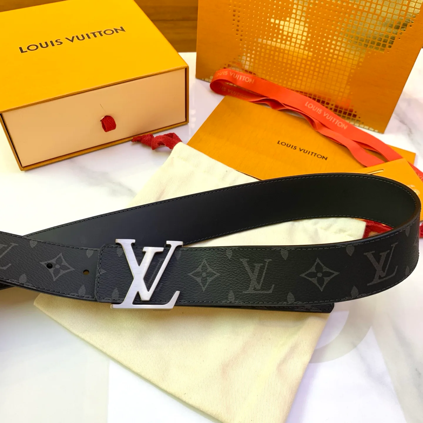 Ремни Louis Vuitton 17682160