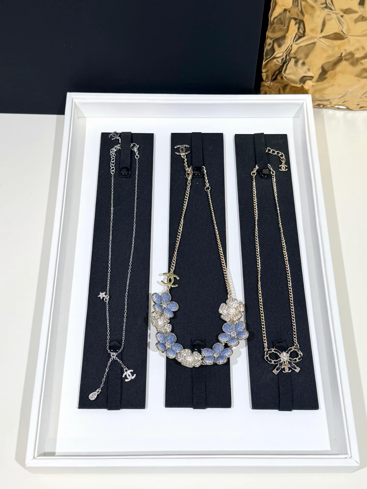Бижутерия Chanel 18241949