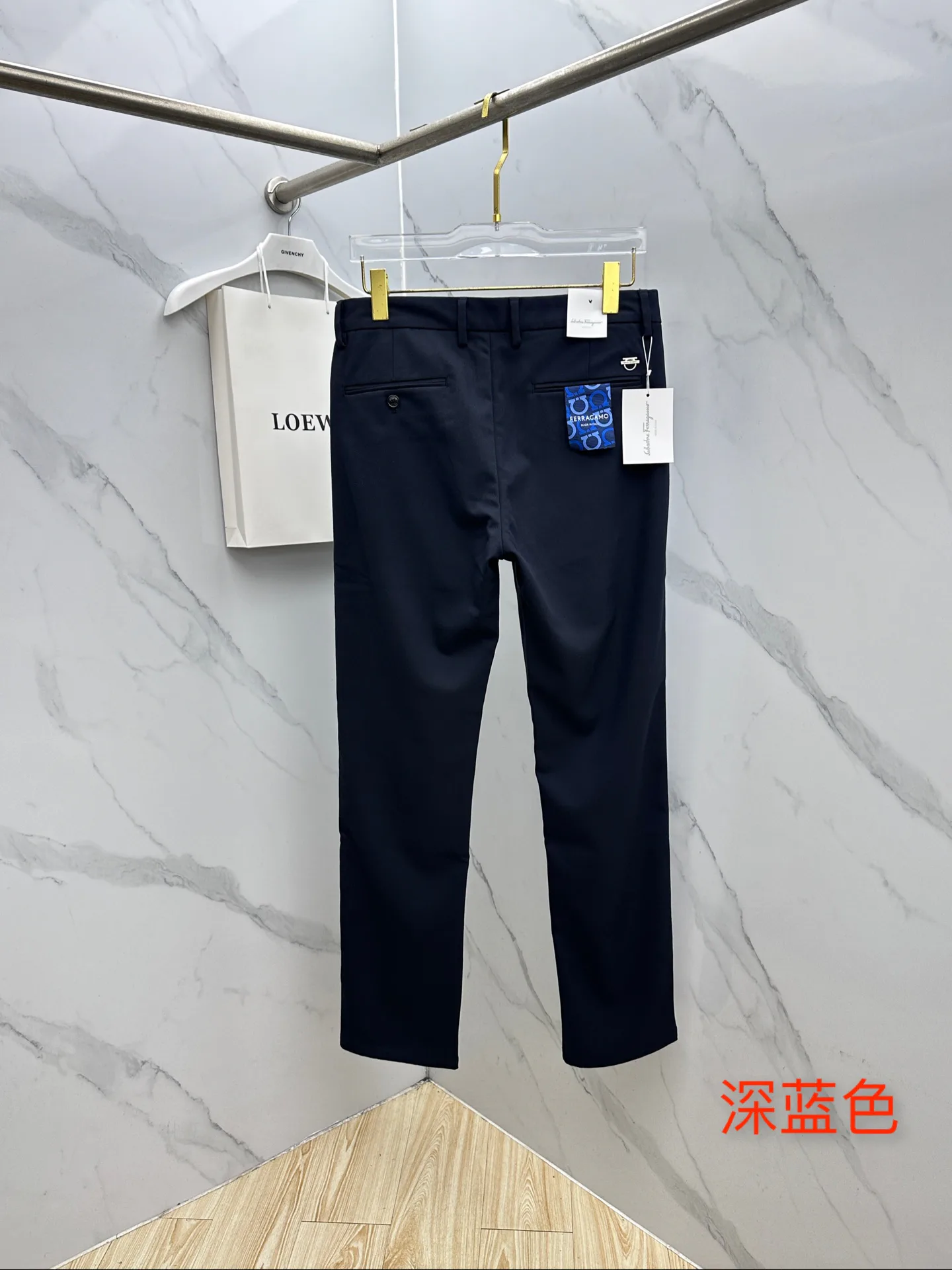 Брюки Мужские Salvatore Ferragamo 18246807