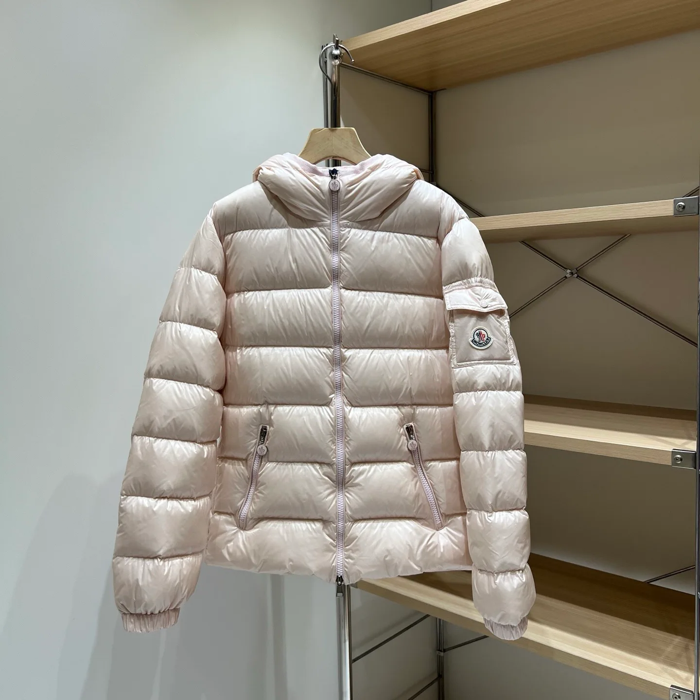 Куртки И Пуховики Женские Moncler 18032038