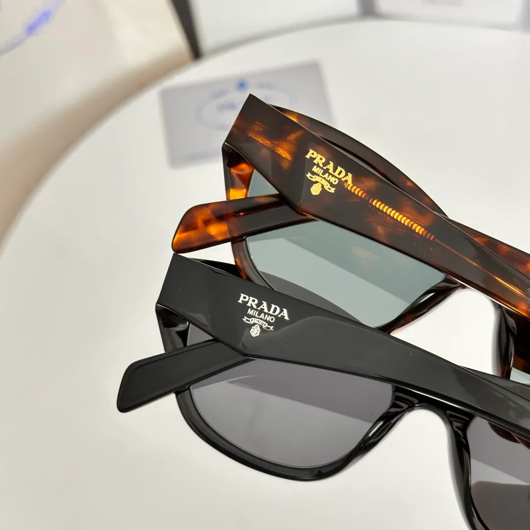 Очки Prada 13542685