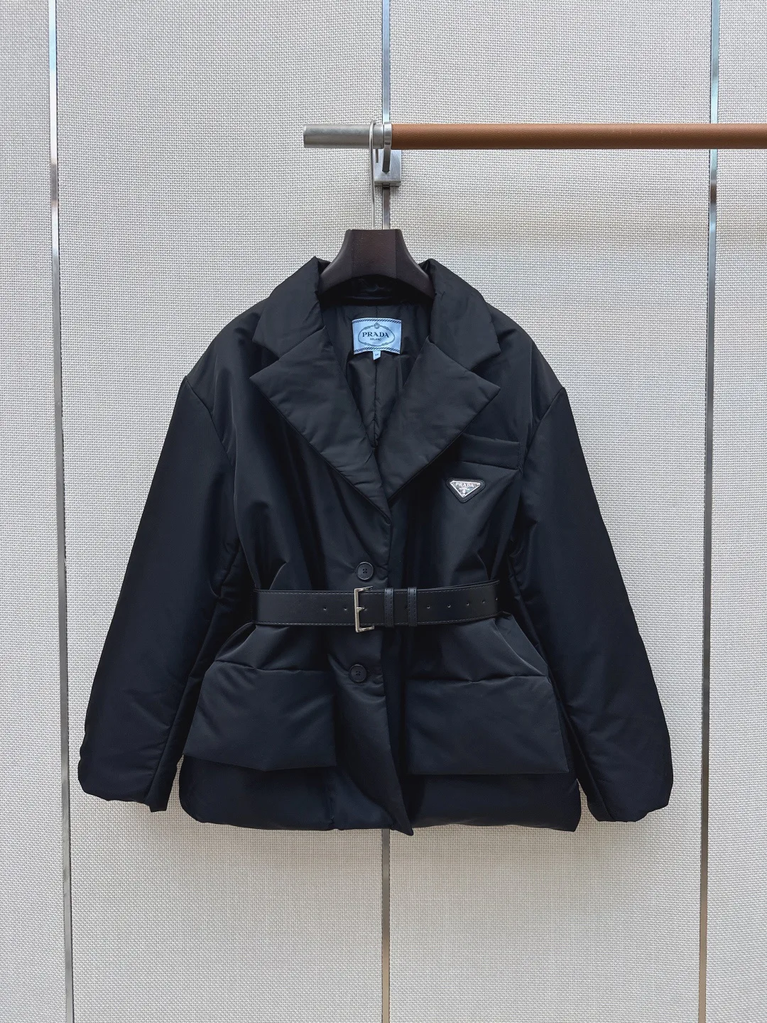 Куртки И Пуховики Женские Prada 18198704