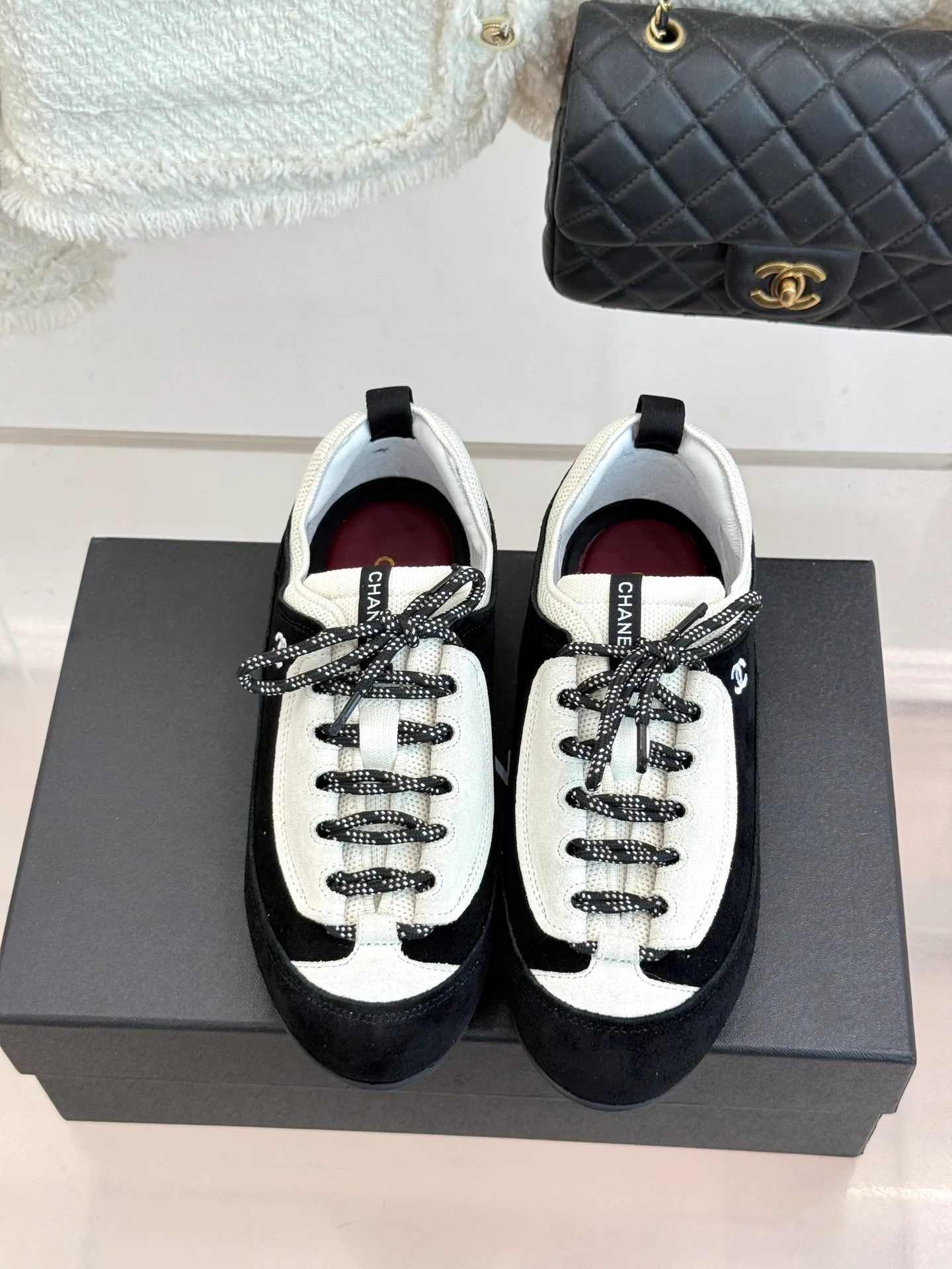 Кроссовки Женские Chanel 17025638