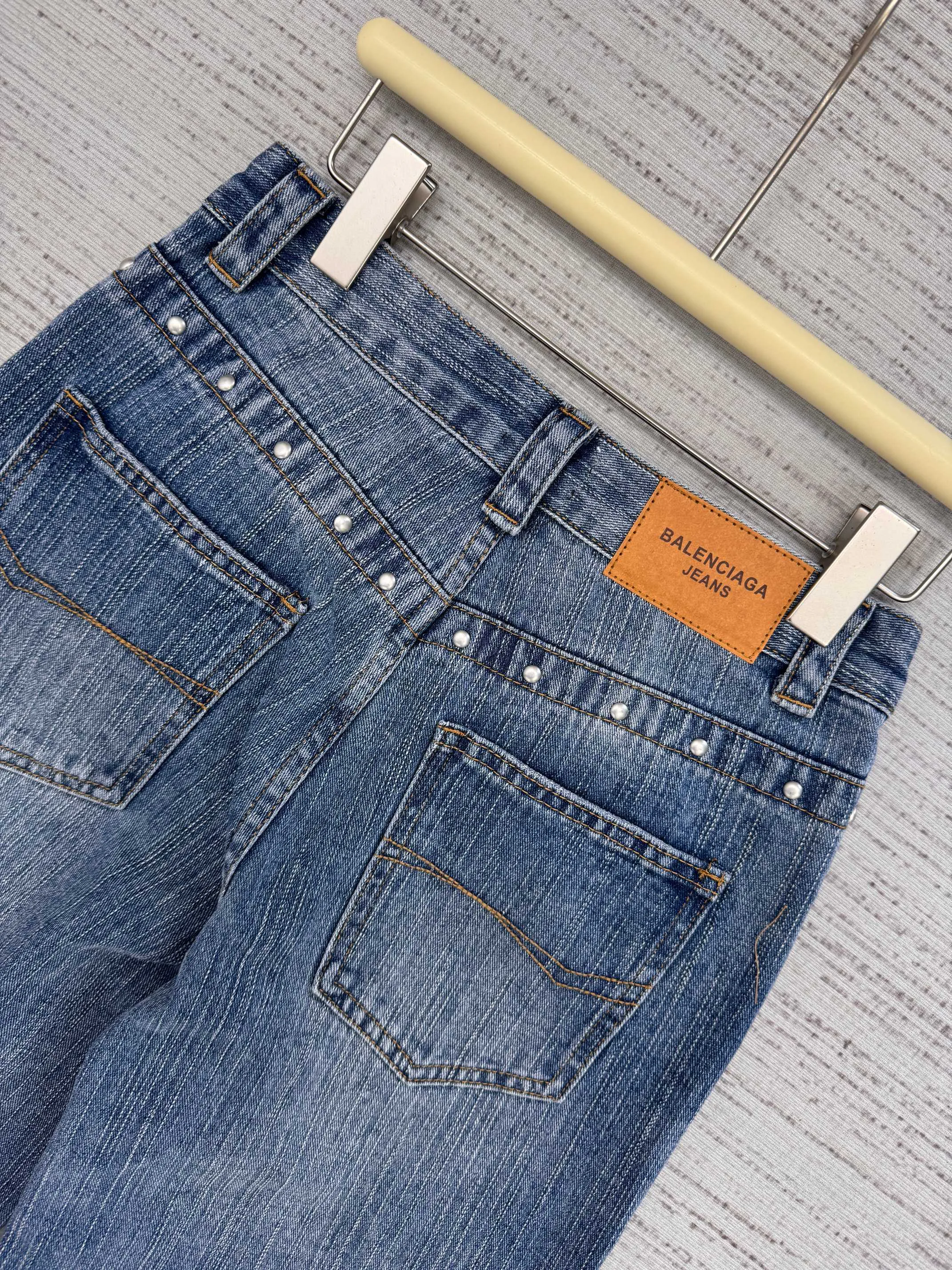 Джинсы Женские Balenciaga 15739