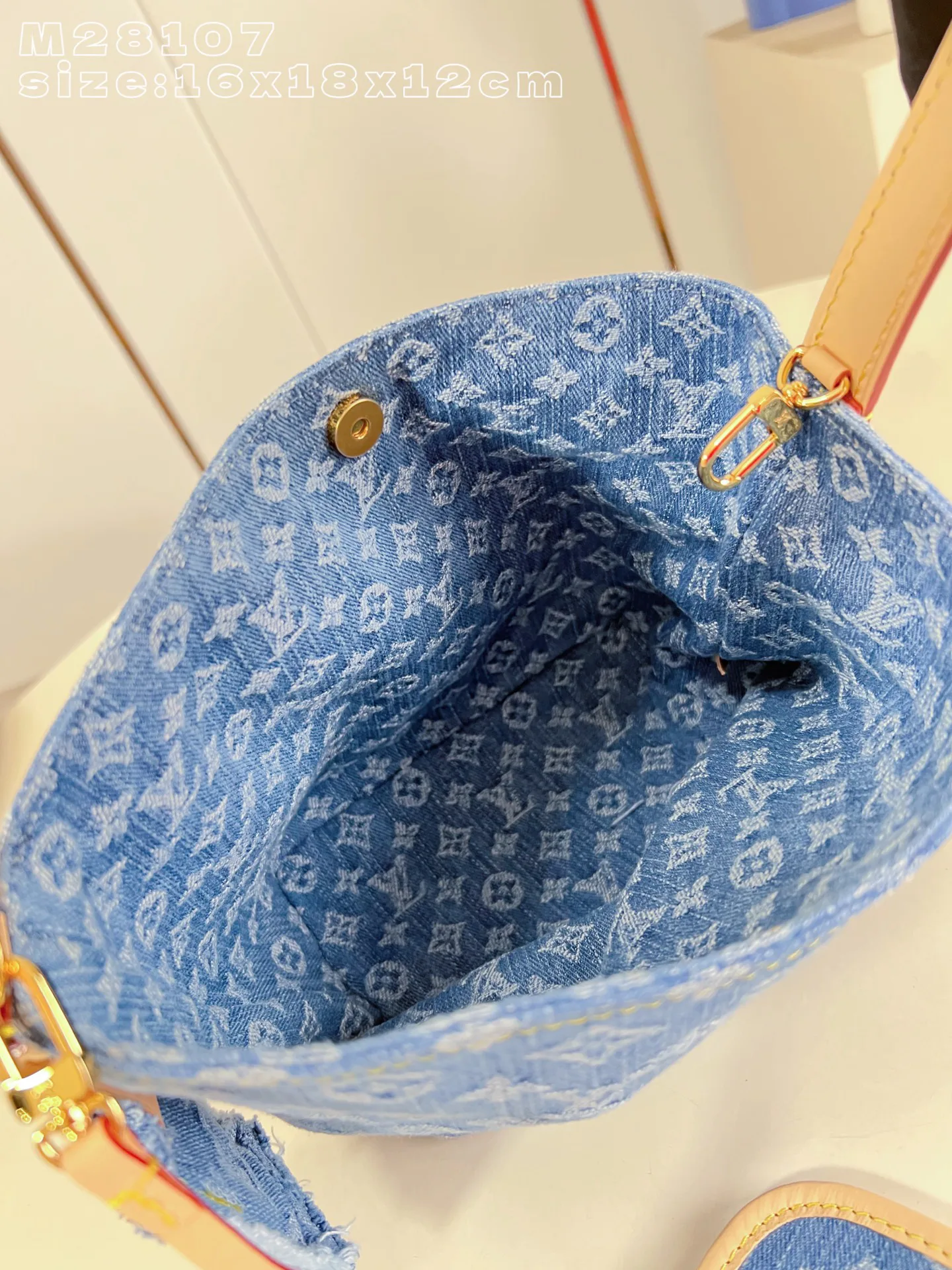 Классические Сумки Женские Louis Vuitton 13459888