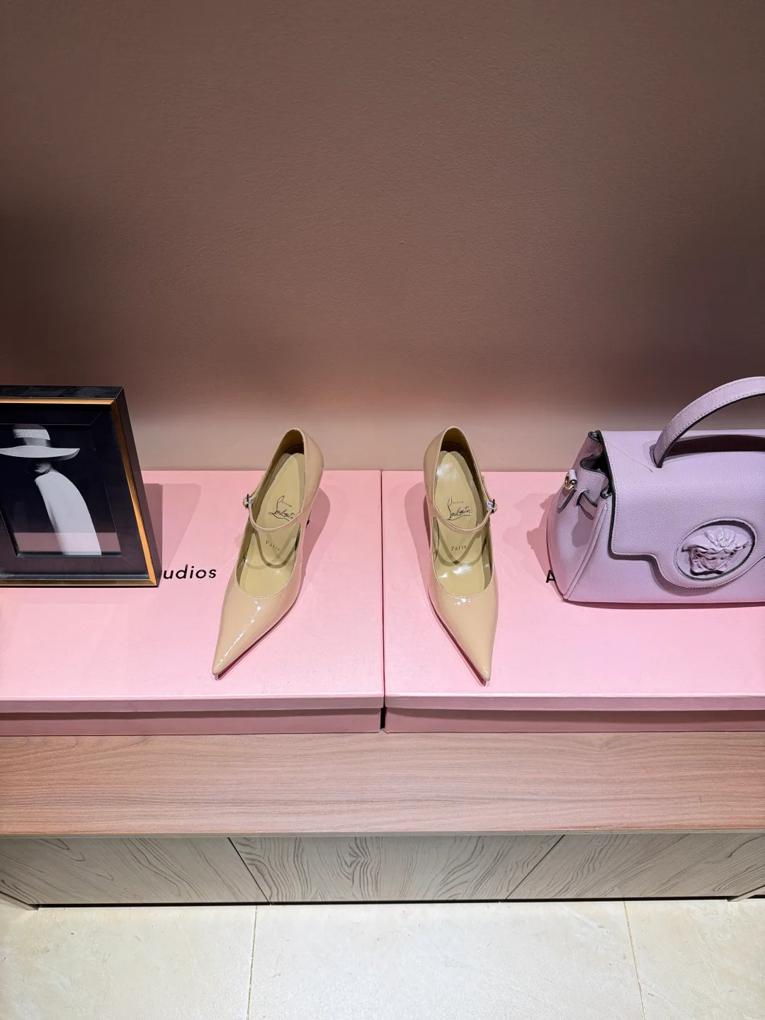 Туфли Женские Christian Louboutin 4743809