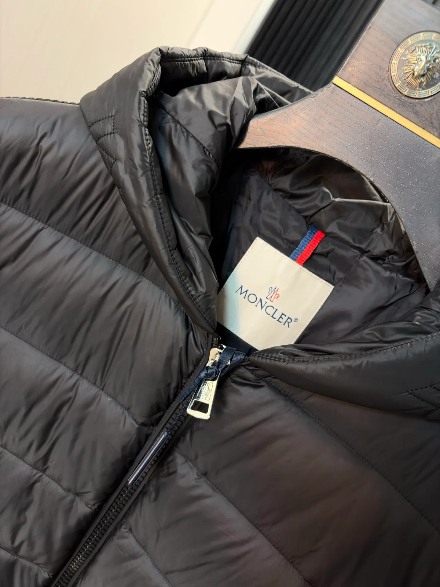 Куртки И Пуховики Женские Moncler 18391739