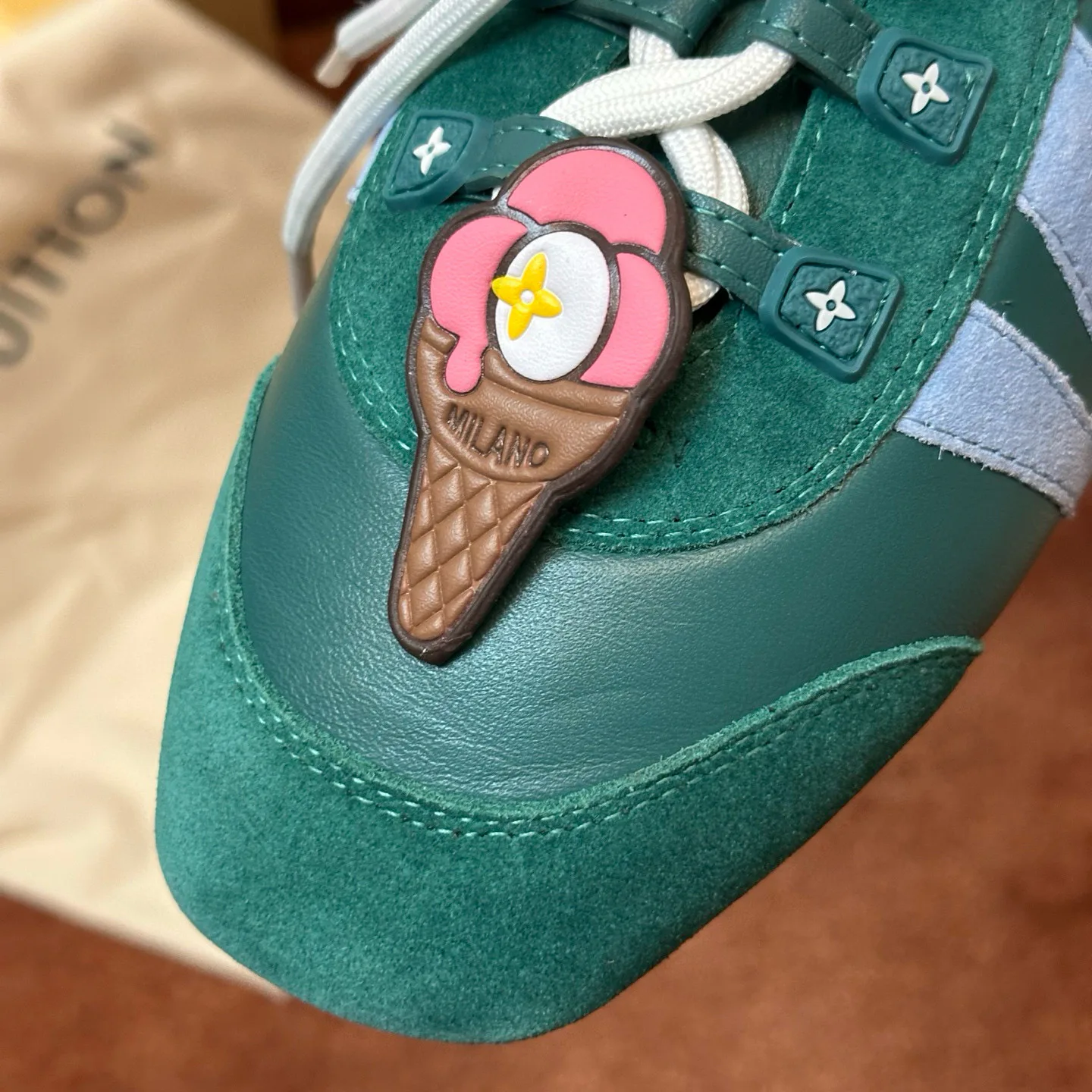 Кроссовки Женские Louis Vuitton 76274