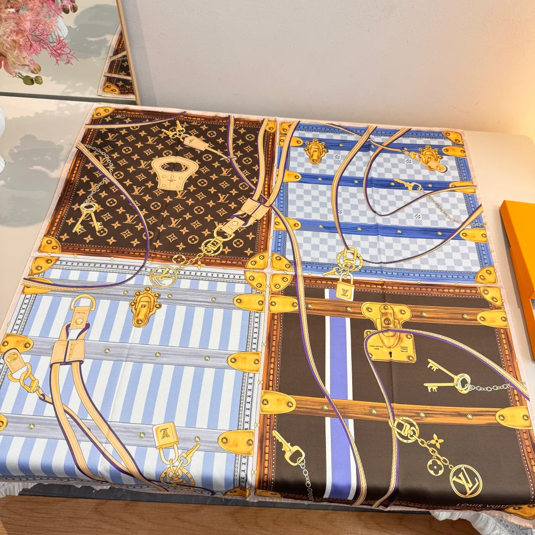Платки Louis Vuitton 13079200