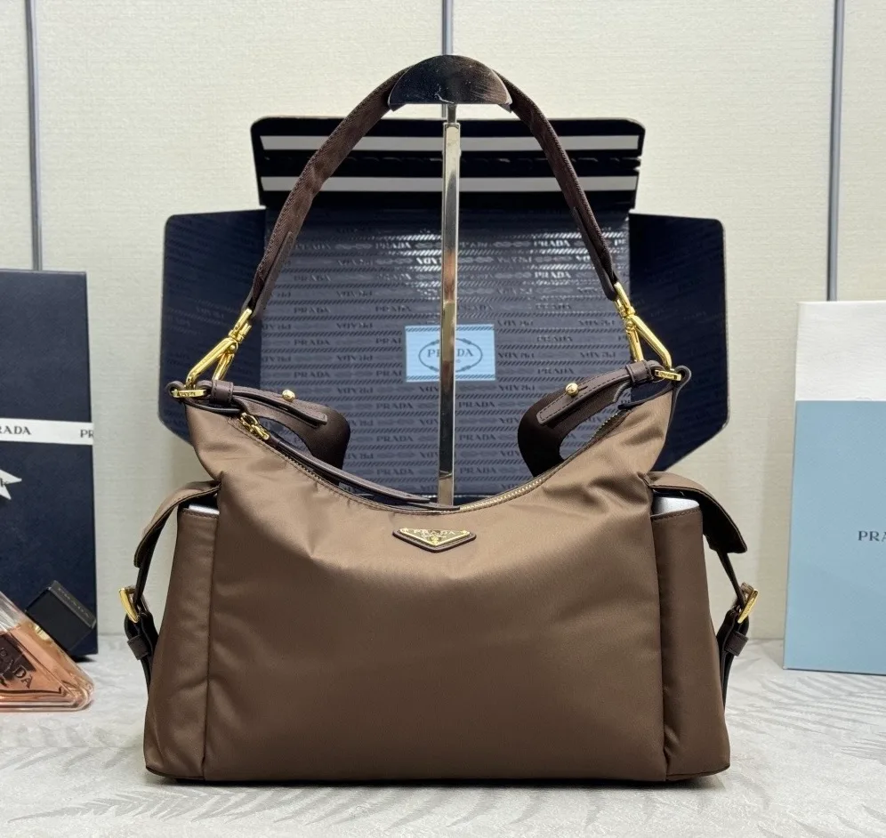 Сумки На Ремне Женские Prada 12583852