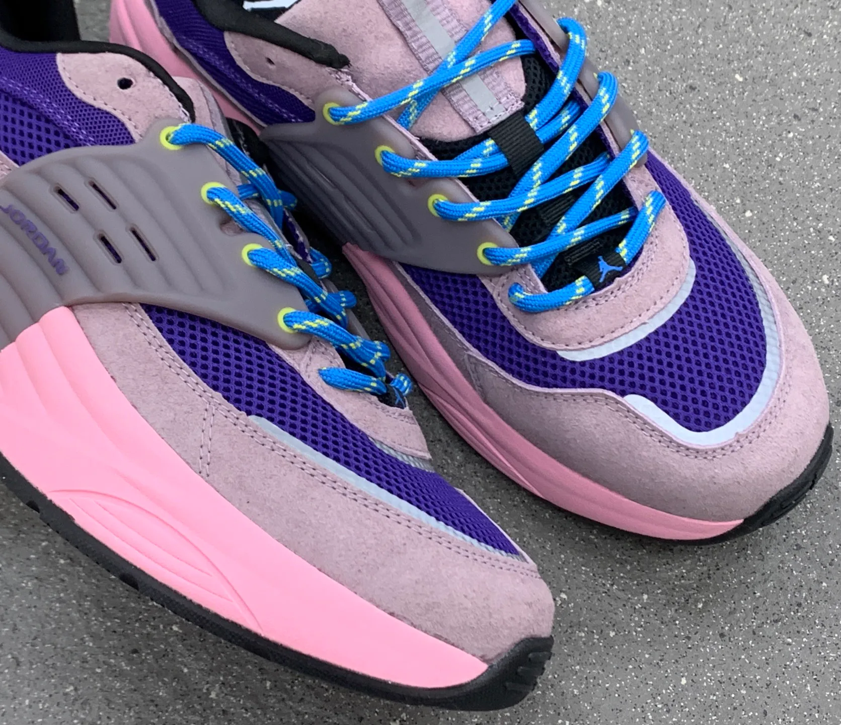 Кроссовки Женские Air Jordan 982384