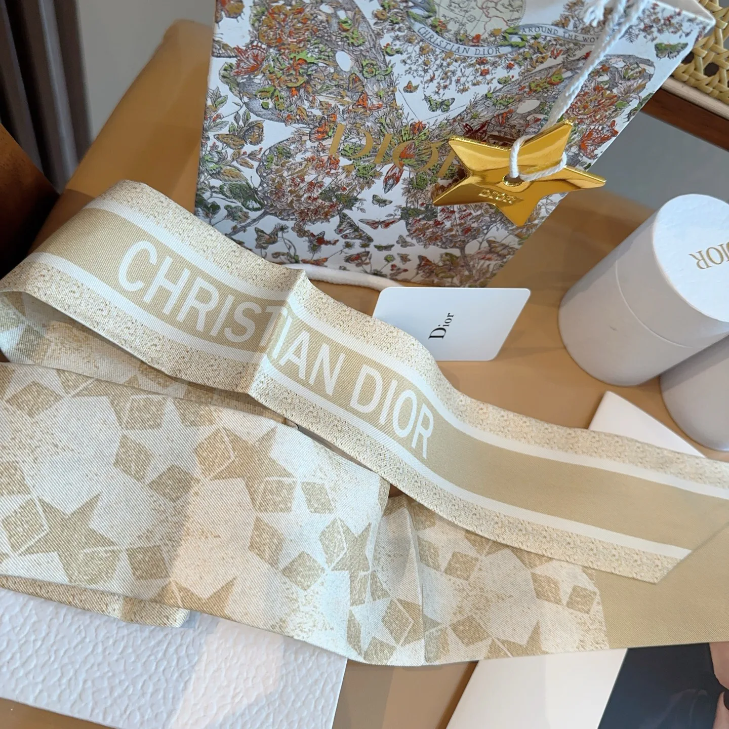 Шарфы Christian Dior 19506